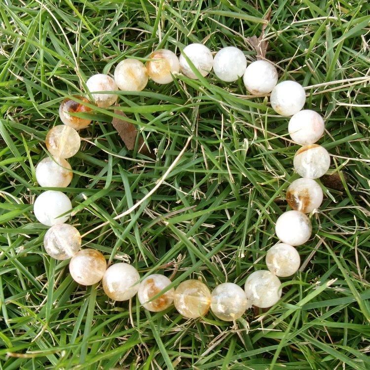 太陽のエネルギー】心も明るく照らす黄金色 シトリンのブレスレット