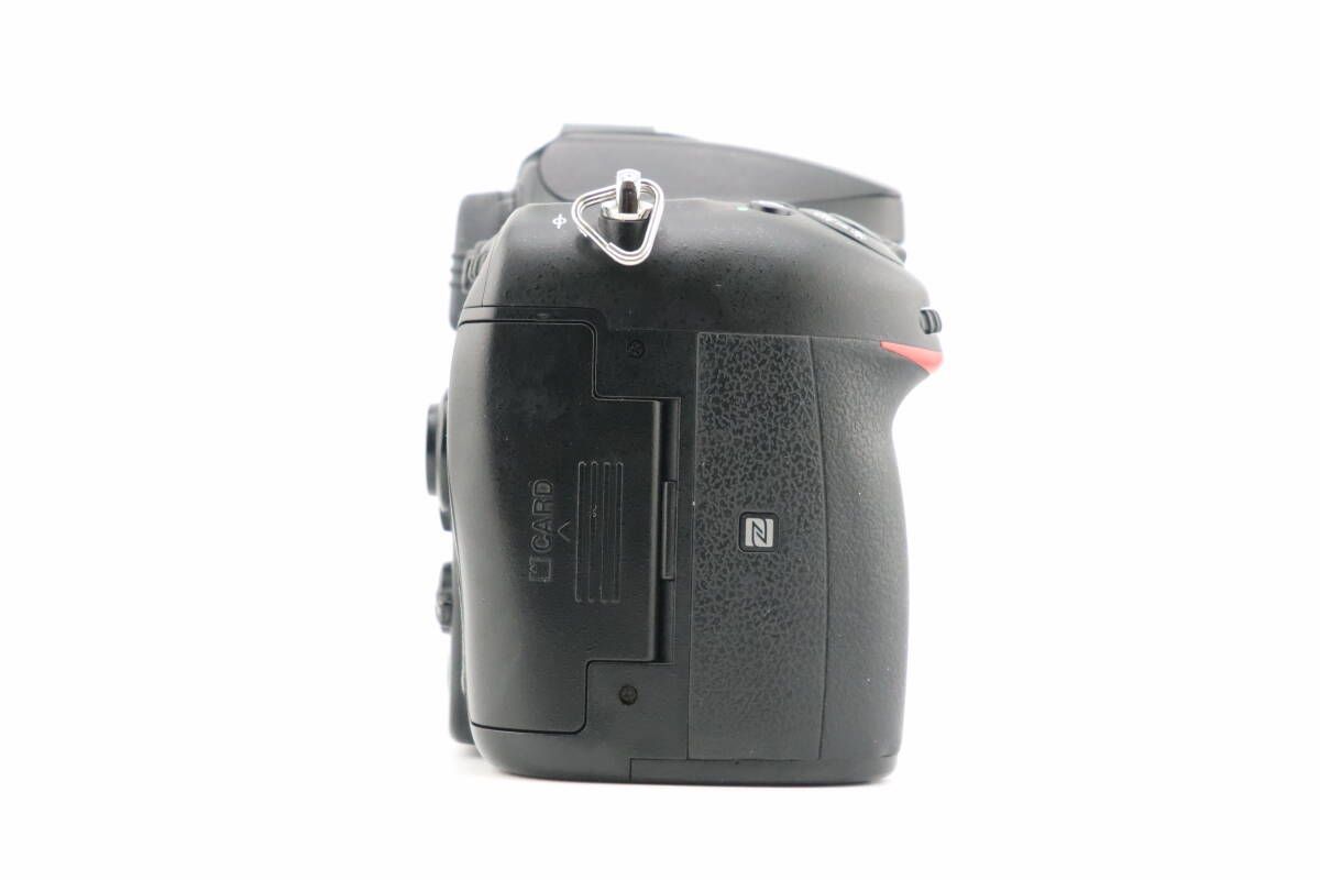 ☆良品☆ショット数12,268回☆ニコン NIKON D7200 ボディ☆ W0125