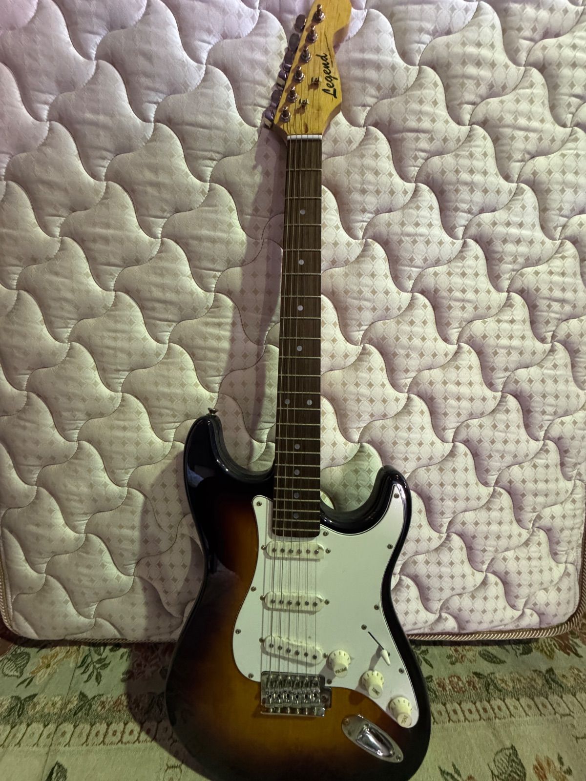 Legendエレキギター サンダーバースト - メルカリ