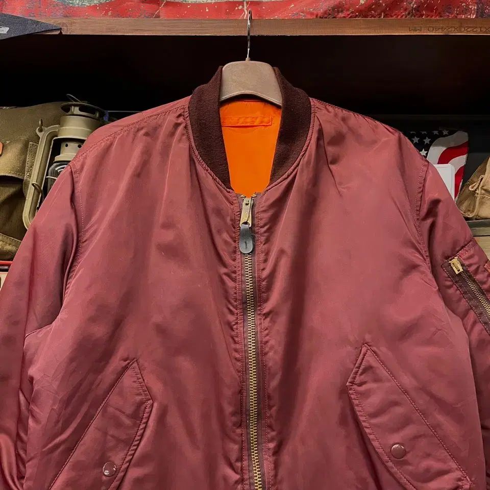 バーガンディ MA-1 フライトジャケット90S 90s USA ヴィンテージ MA-1 フライト ジャケット MA-1 バーガンディ