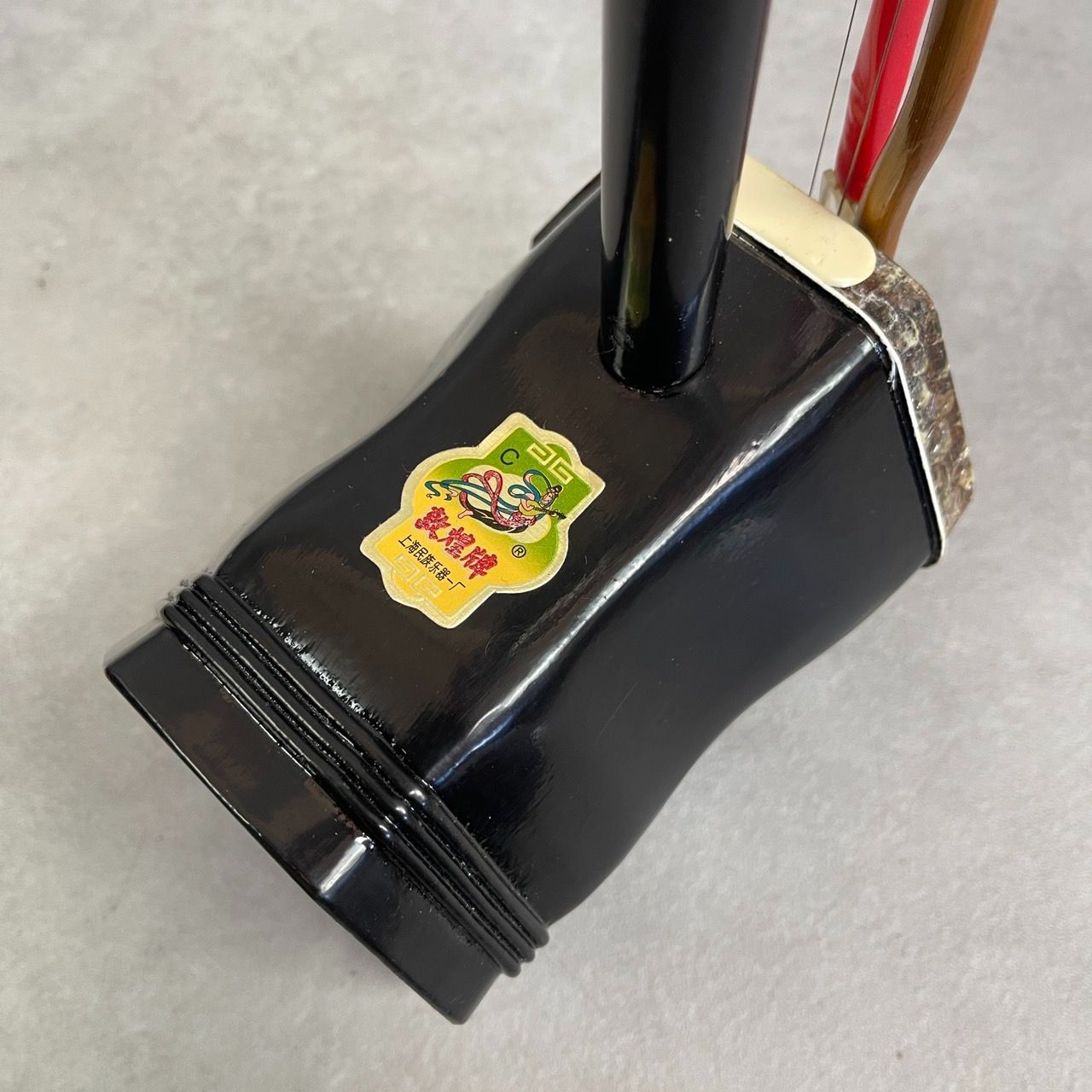 フォローで割引クーポン配布中】未使用品 二胡 DUNHUANG 上海民族楽器