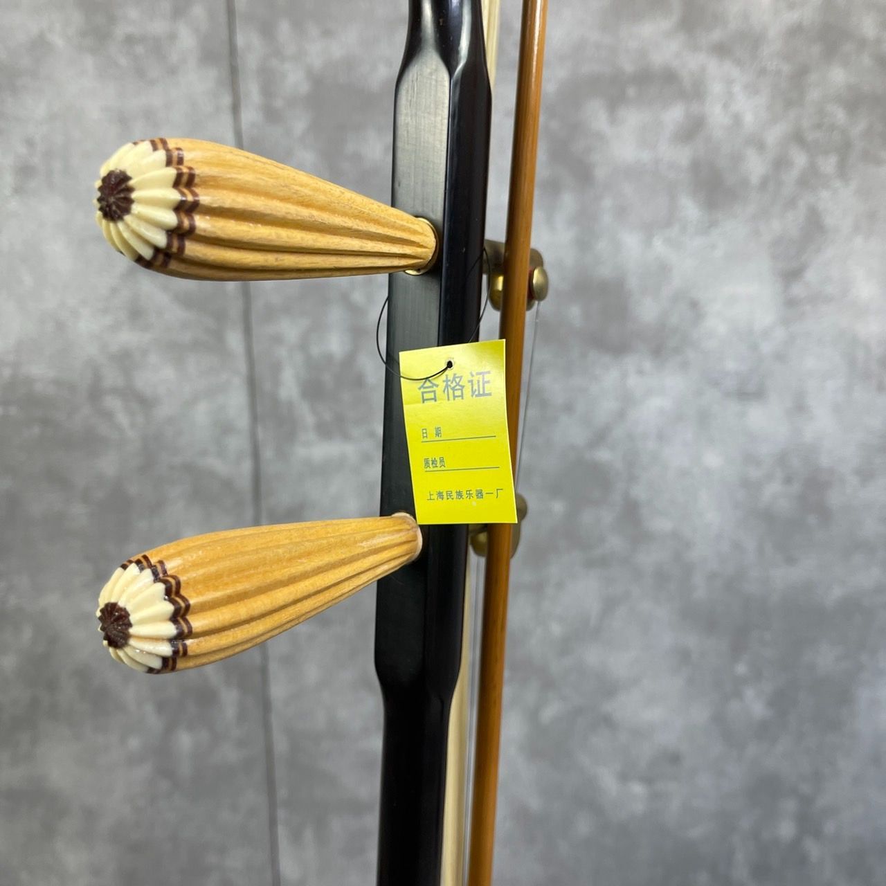 フォローで割引クーポン配布中】未使用品 二胡 DUNHUANG 上海民族楽器