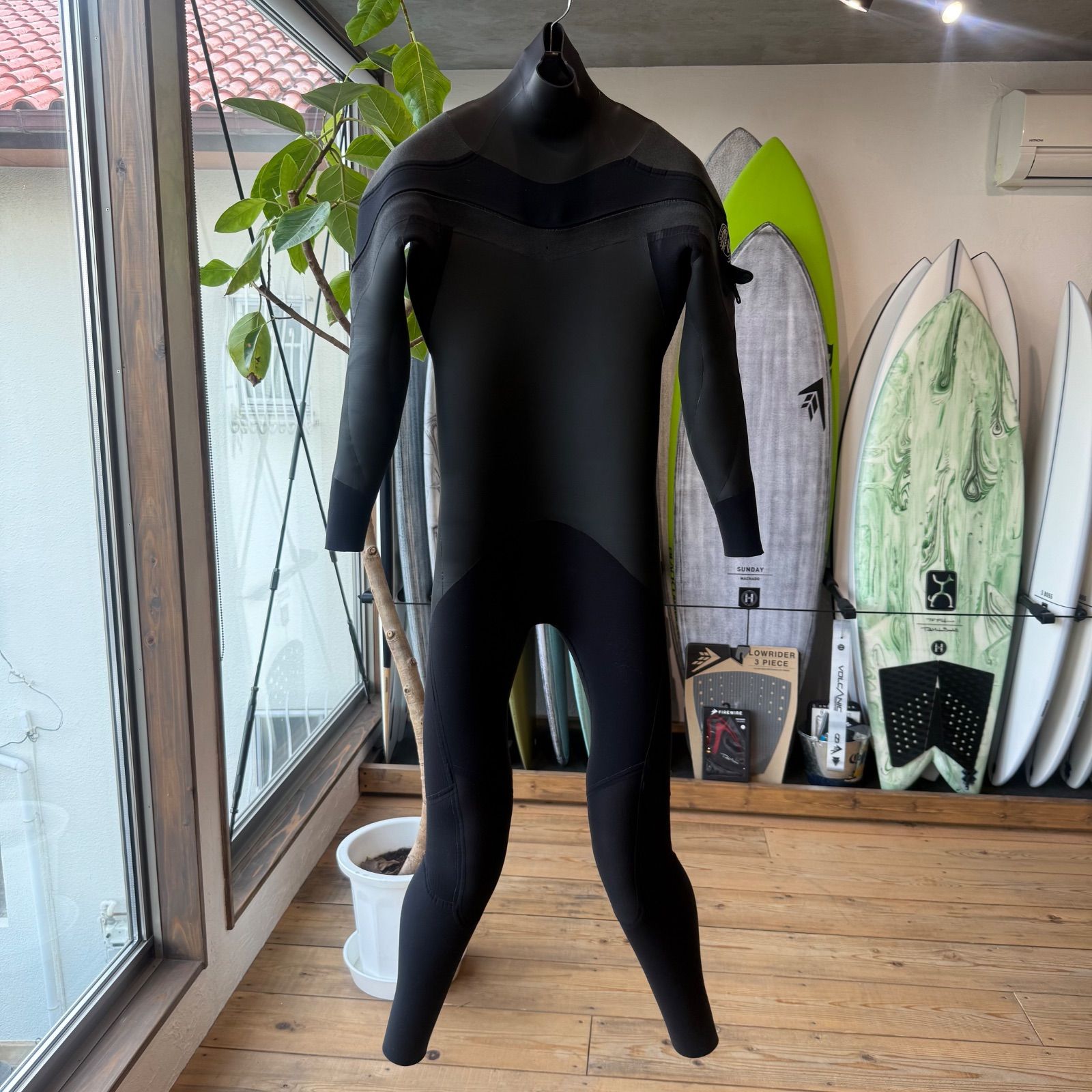 中古 ウエットスーツ セミドライ 5×3mm 4D 4DIMENSIONS ML相当 170cm