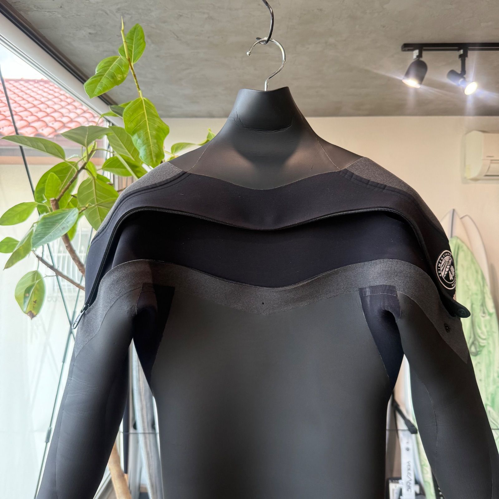 中古 ウエットスーツ セミドライ 5×3mm 4D 4DIMENSIONS ML相当 170cm