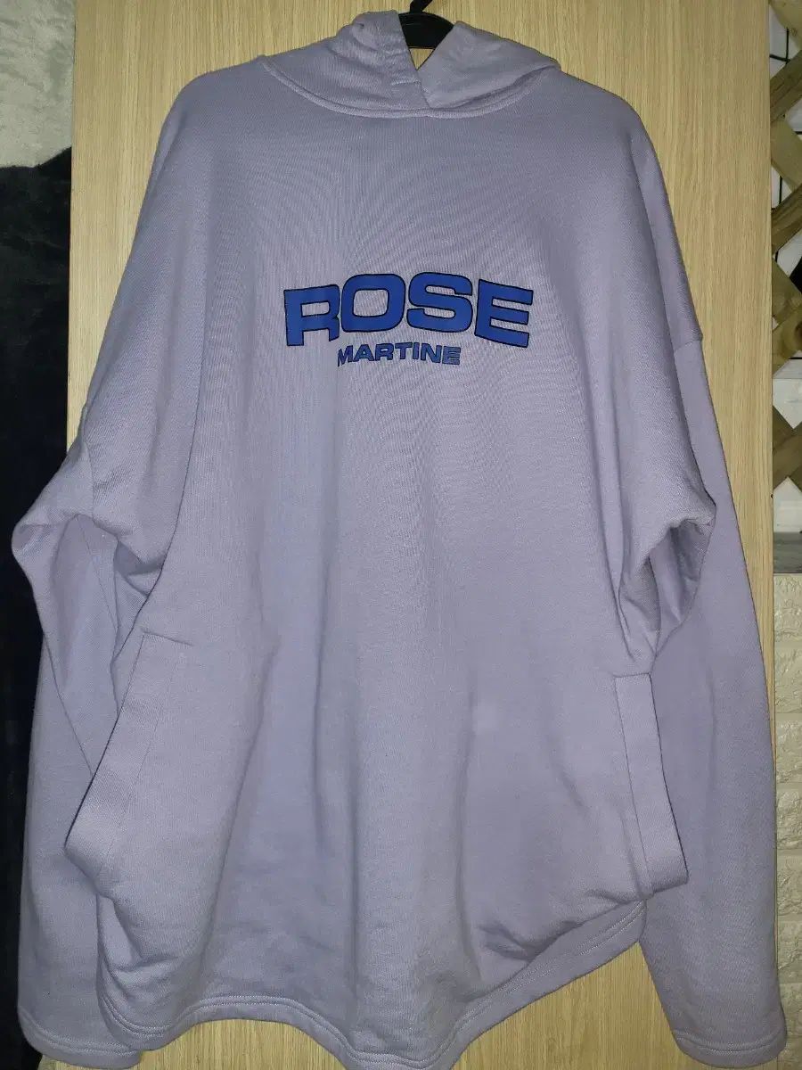 マーティン・ローズ フード付きTシャツ