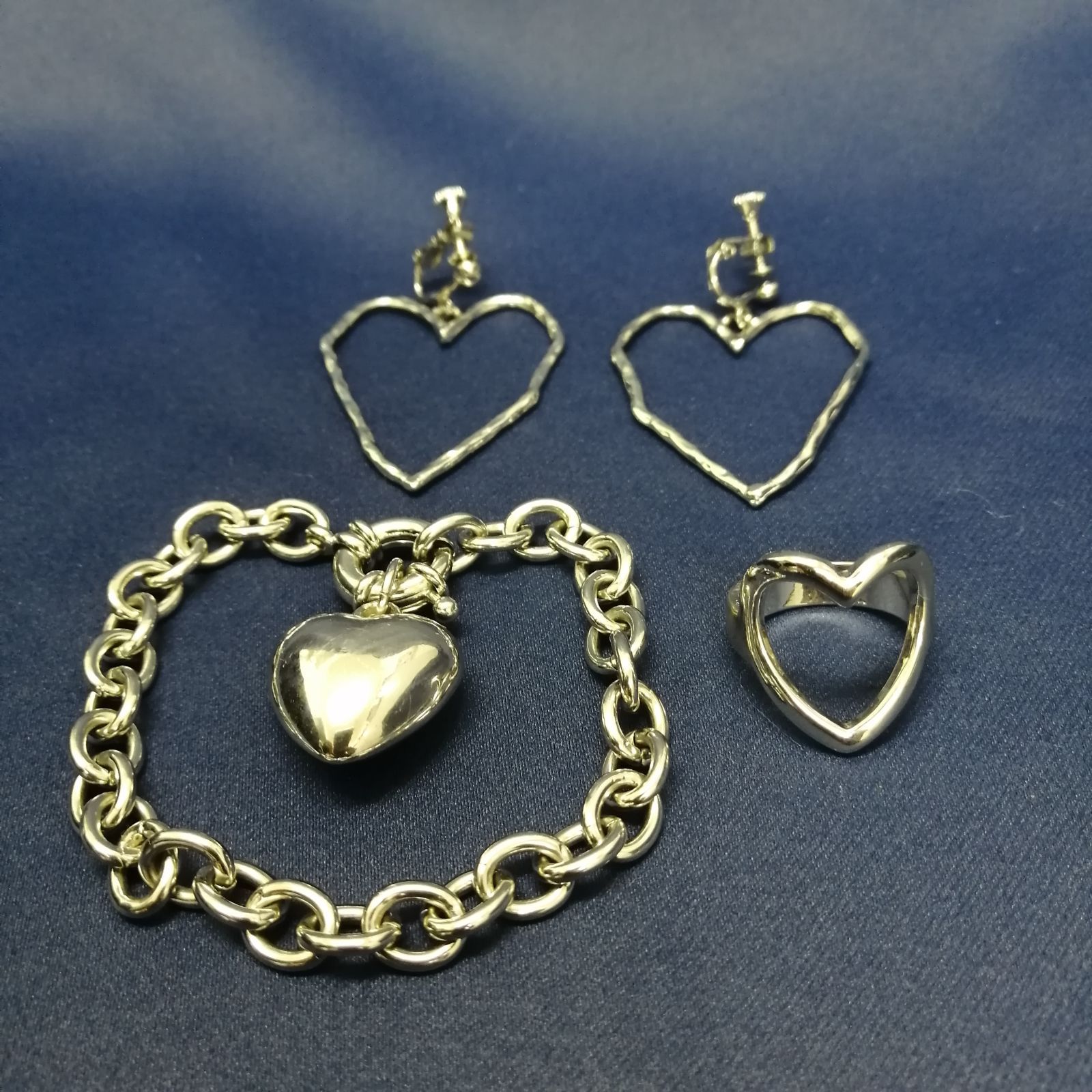 3種まとめ売り】シルバーアクセサリーセット【ハート形】 - メルカリ
