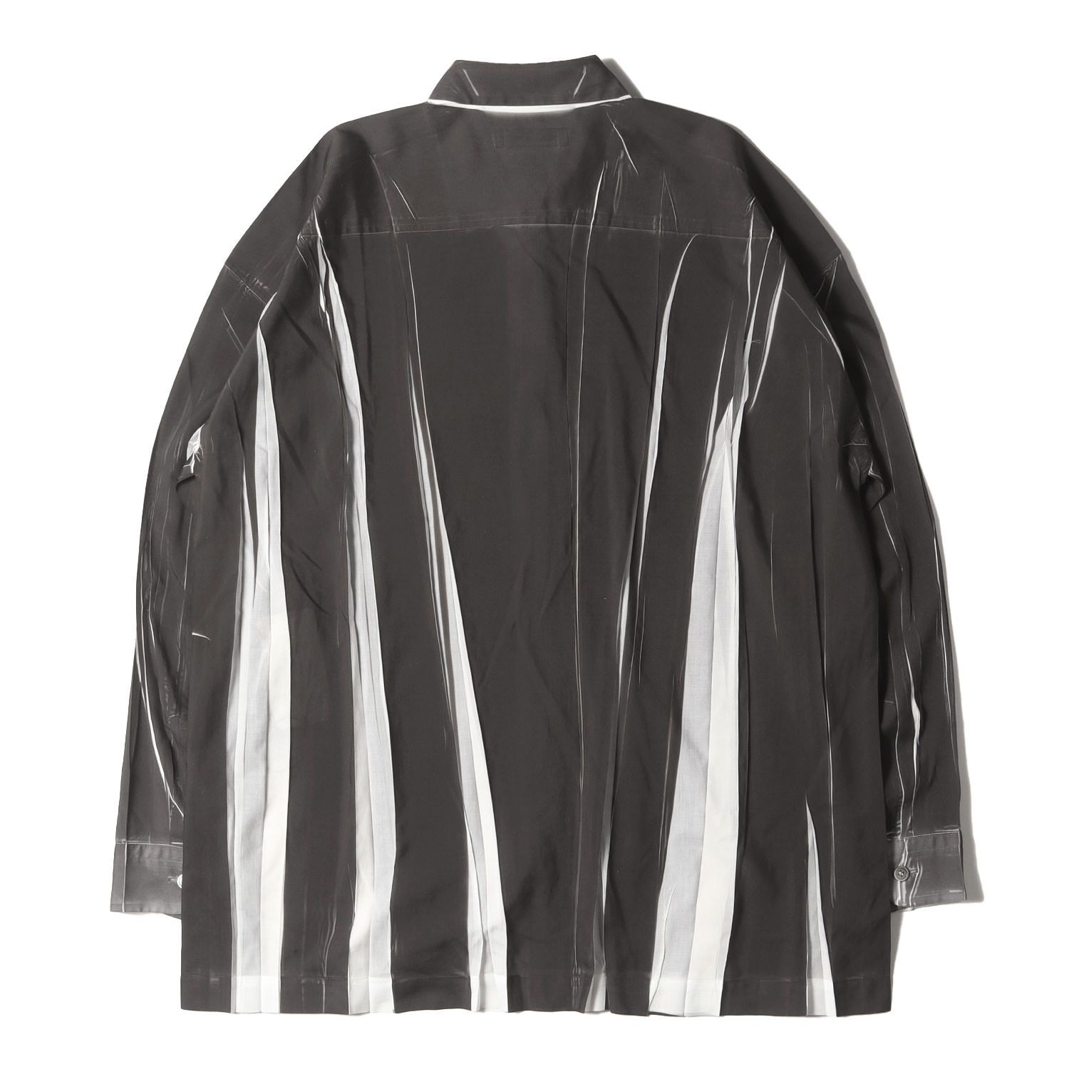 ISSEY MIYAKE イッセイミヤケ プリーツシャツ 長袖 サイズ2 美品】ISSEY MIYAKE イッセイミヤケ シャツ カーキ サイズ:2