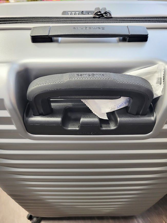 エレメントスーツケース