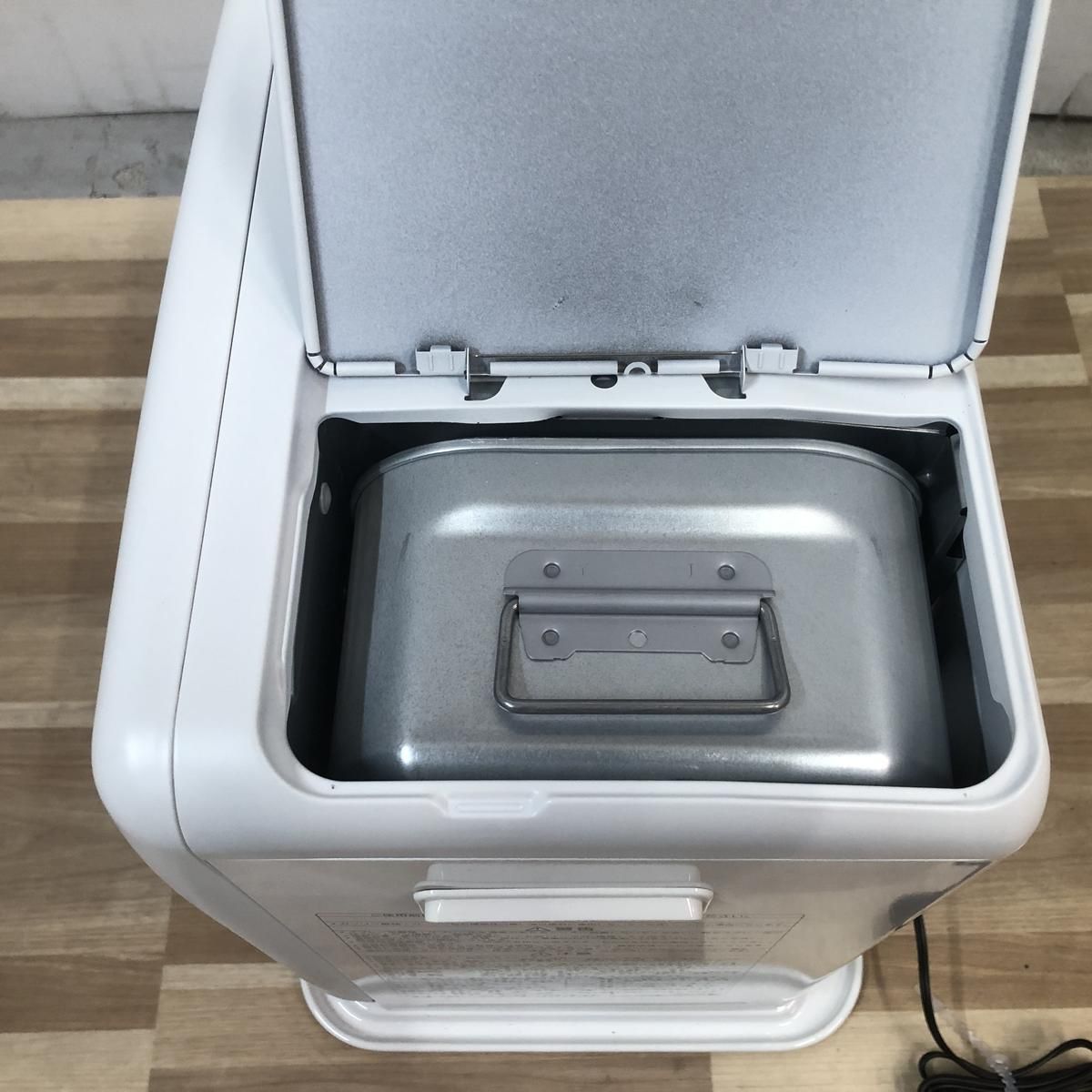 ☆未使用☆ 石油ファンヒーター CORONA コロナ マットホワイト FH