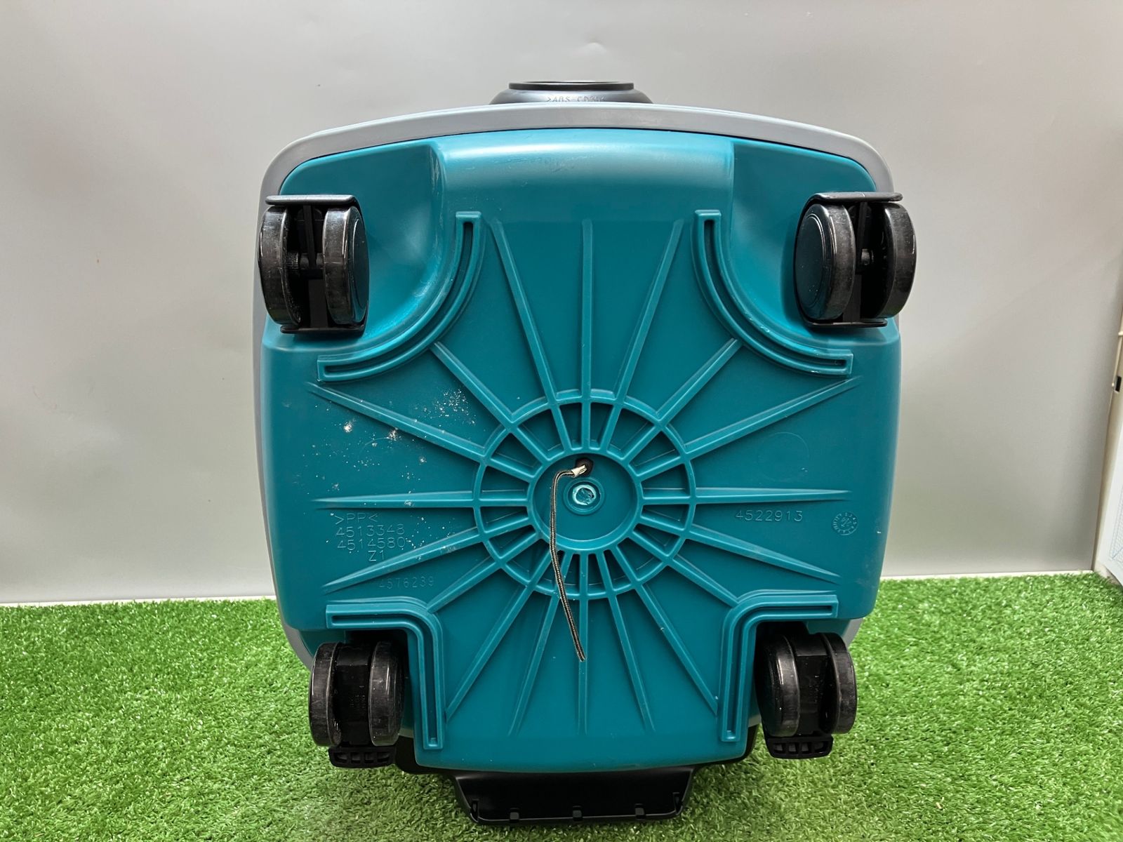 18|36 v充電式粉じん機