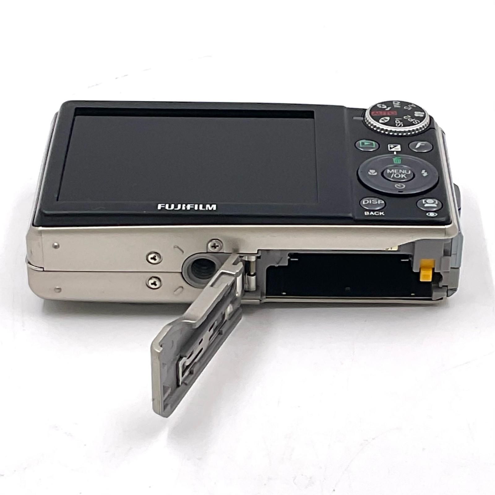 最速発送】FUJIFILM コンパクトデジタルカメラ FinePix F50fd シルバー