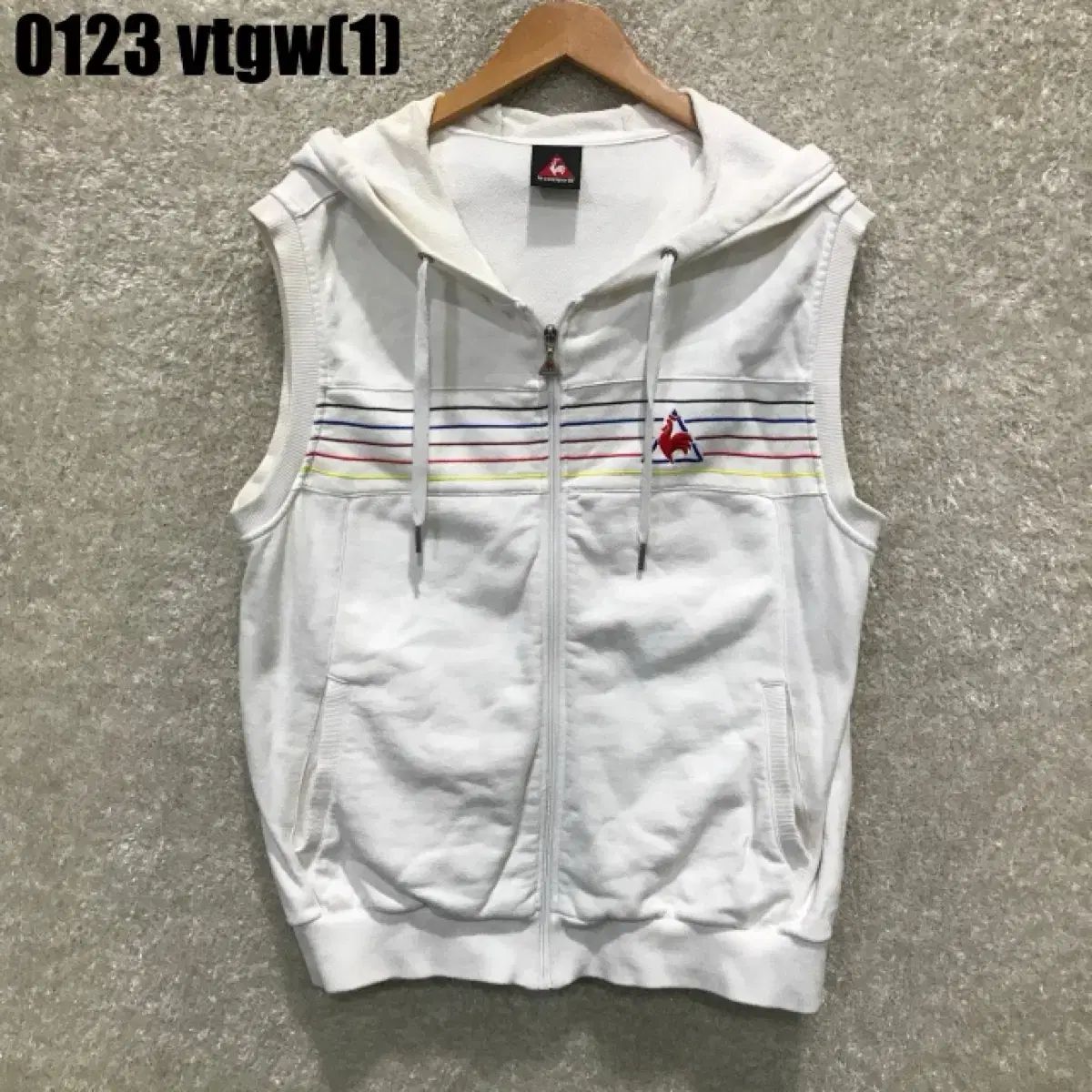 ルコックスポルティフ 白 WHO フード ベスト ジップアップ XL - メルカリ