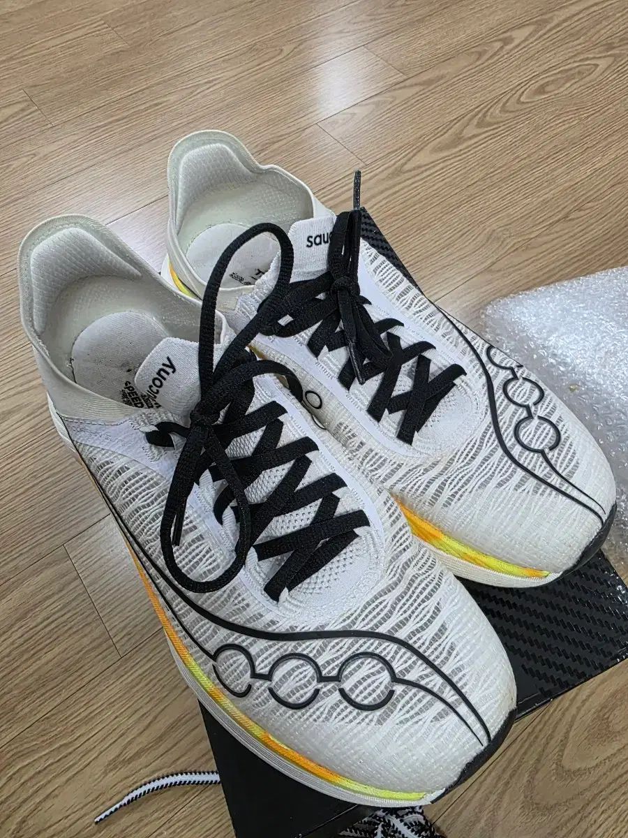 ランニングシューズ