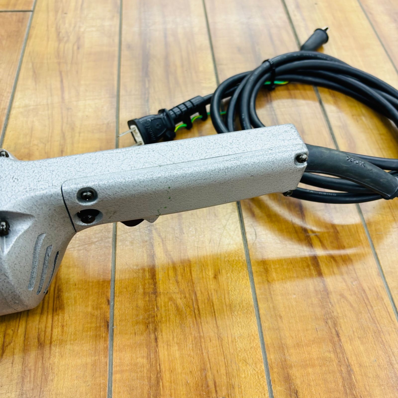 ポータブルグラインダー