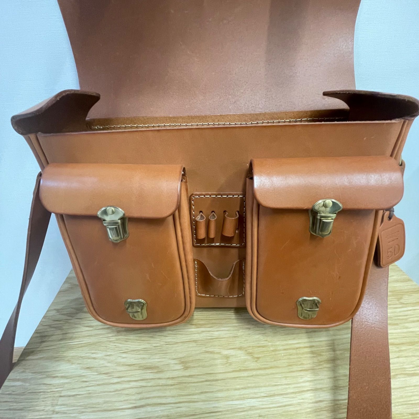 □HERZ ヘルツ レザー ショルダーバッグ A26-186 - メルカリ