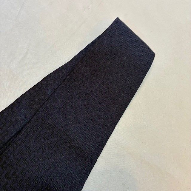 ロエベ LOEWE アナグラム総柄ネクタイ ネイビー シルク100% - メルカリ