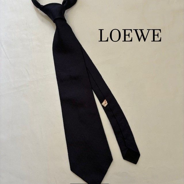 ロエベ LOEWE アナグラム総柄ネクタイ ネイビー シルク100% - メルカリ