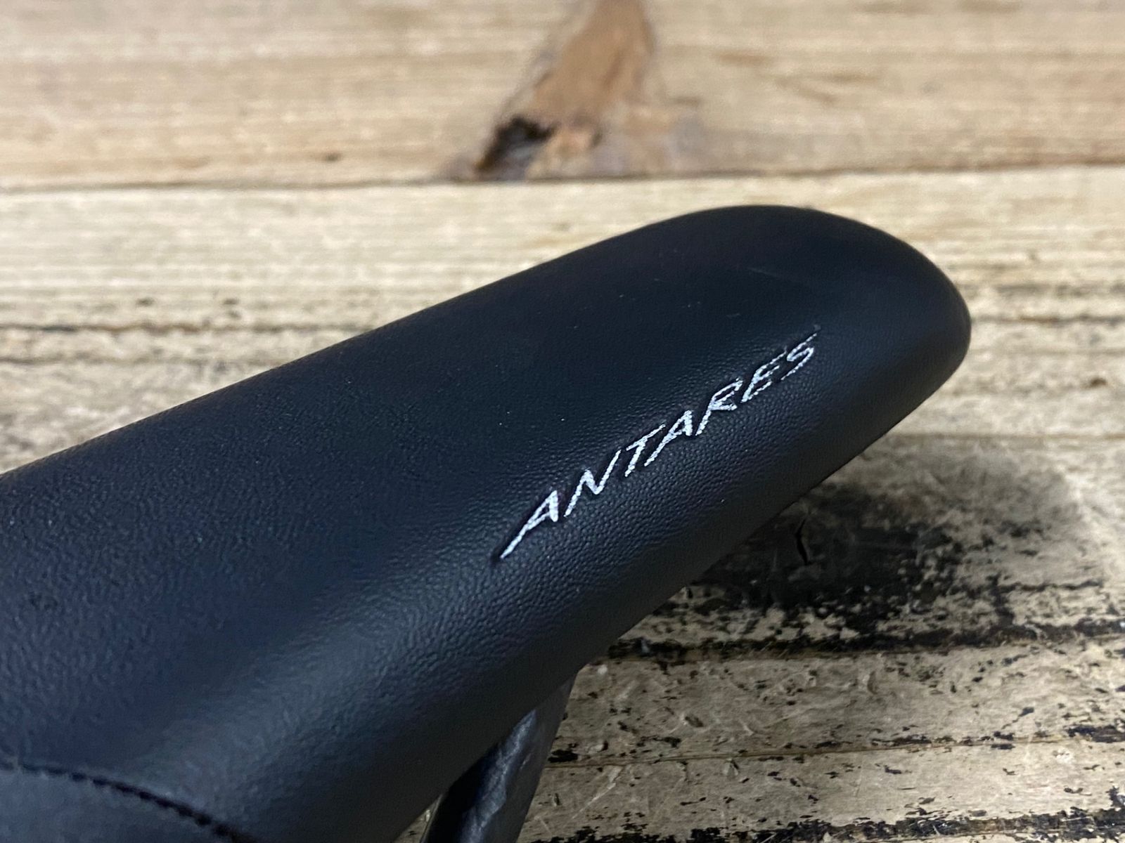 JV081 フィジーク fizik ANTARES R1 regular サドル 黒 カーボンレール