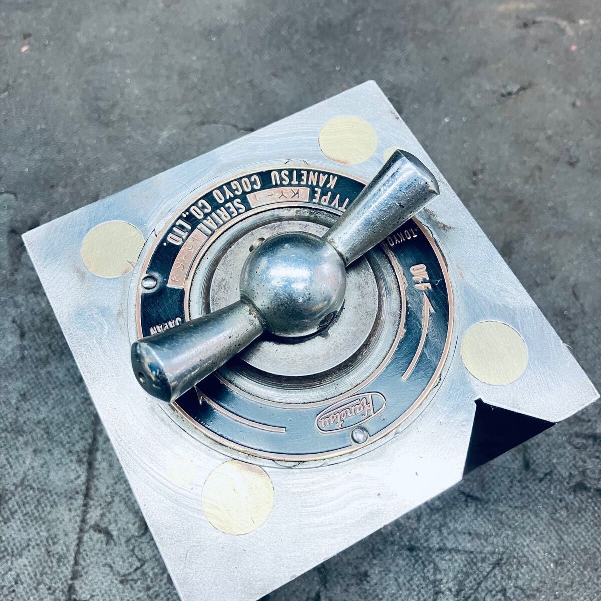 カネツー 枡形ブロック マグネット付 KY-1