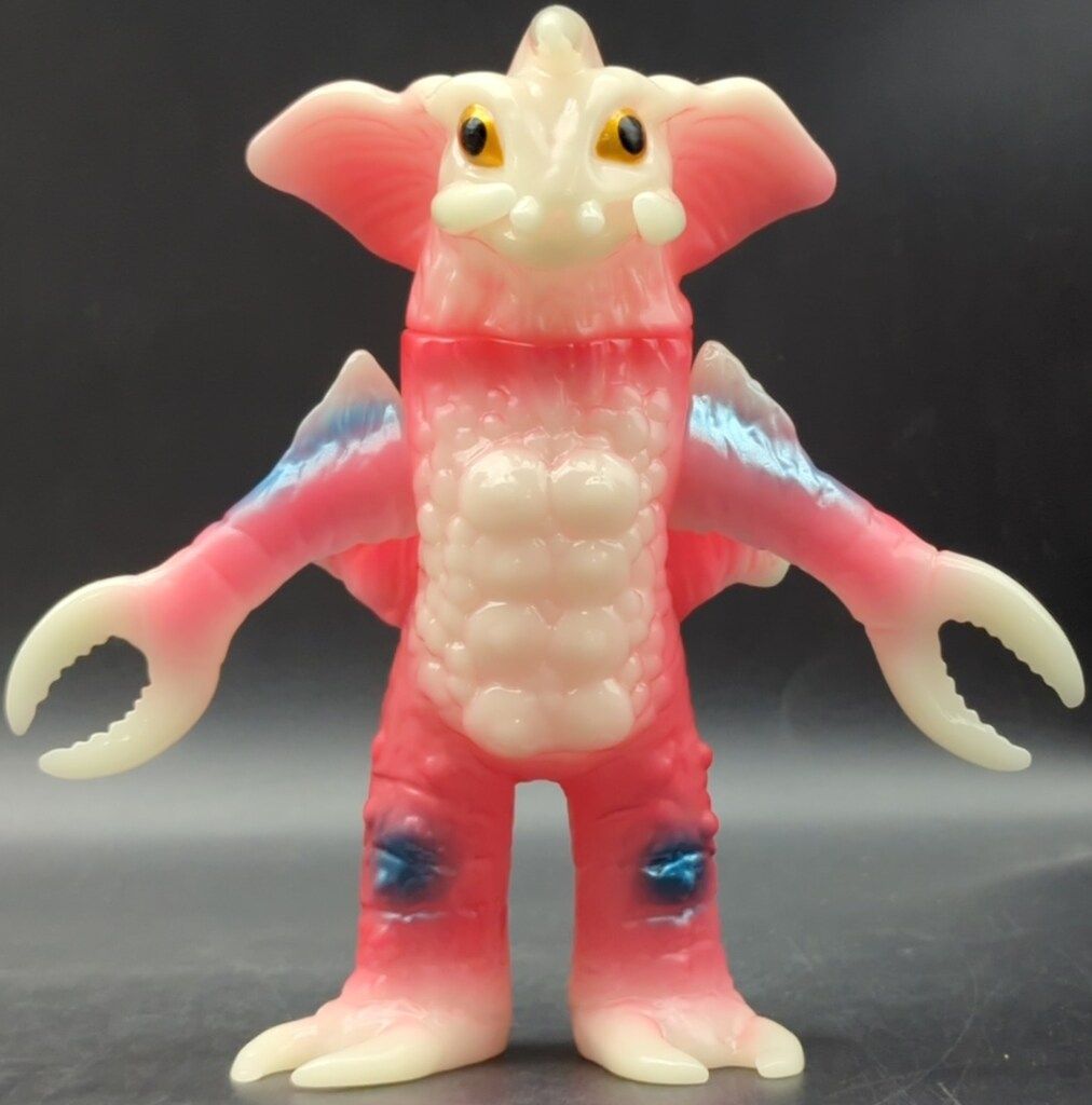 マルサン 電撃シリーズ ユニタング 蓄光 墓場の画廊限定 P-37 - メルカリ