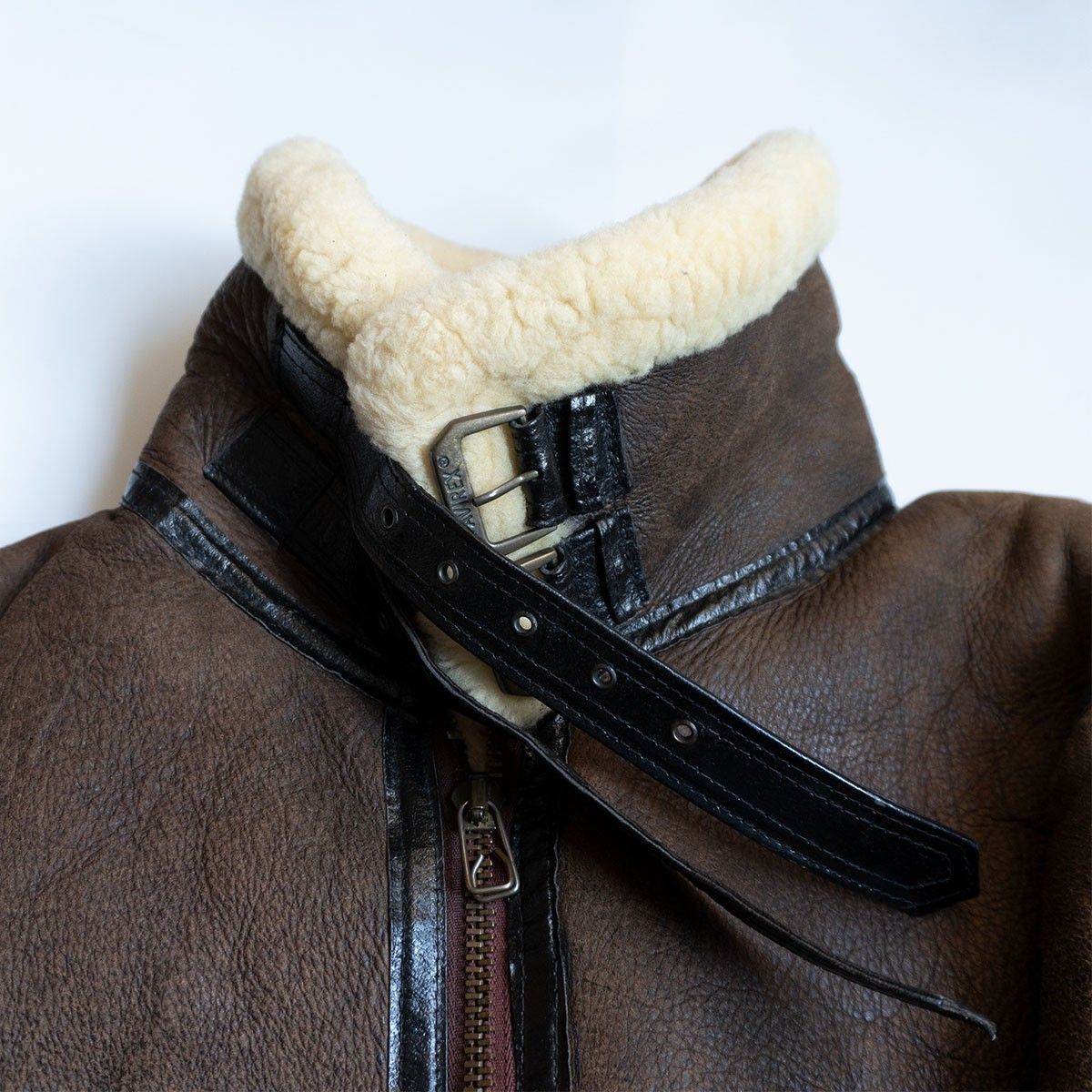 雰囲気抜群/ビッグサイズ】AVIREX【B-3 ムートンボンバージャケット