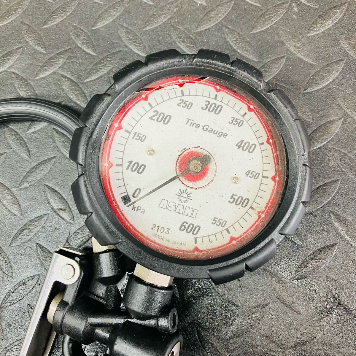 自動車用タイヤゲージ ゲージボタルEX AGE-600 旭産業 アサヒ 中古 前