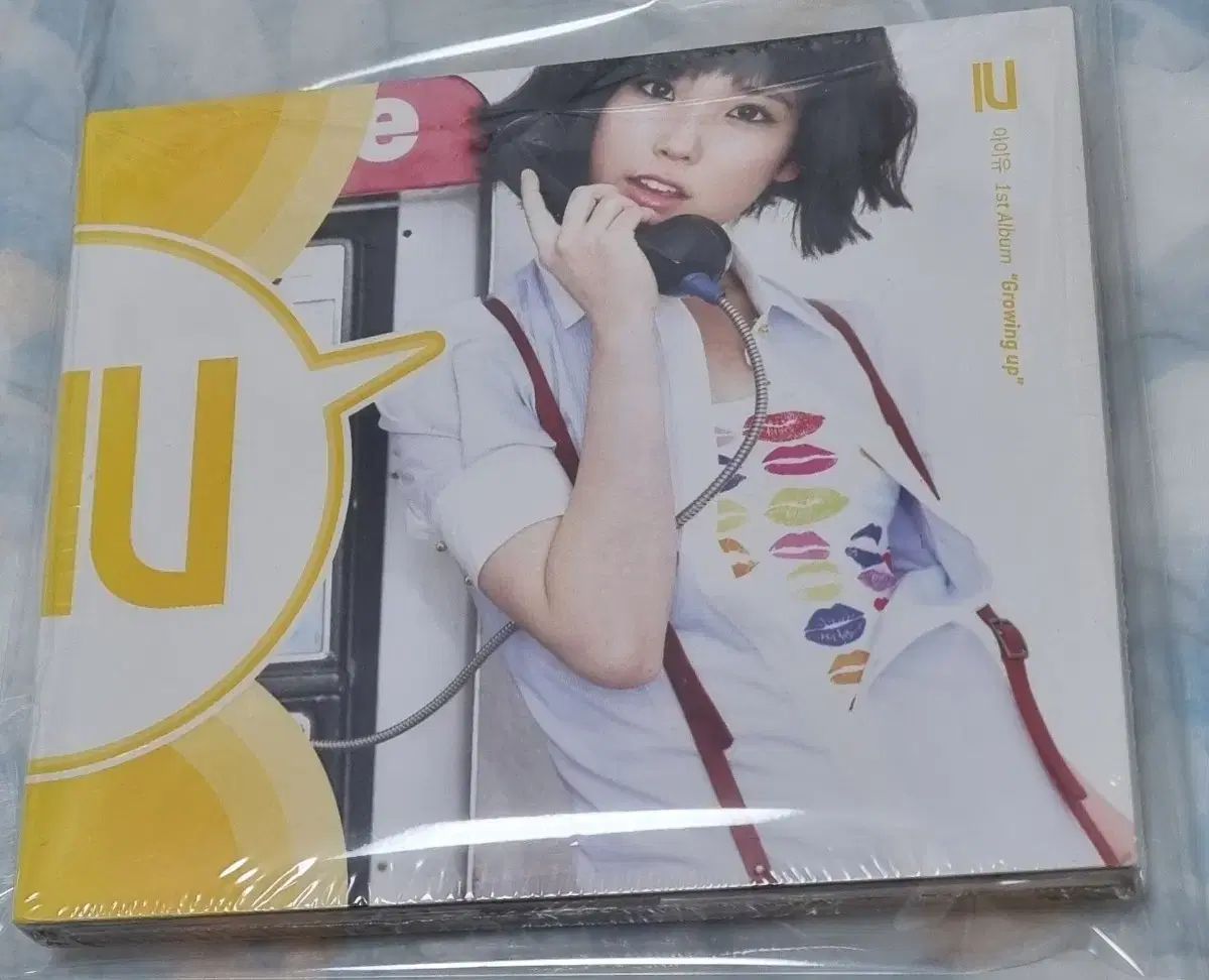 IU(アイユ) growing up 未開封 - メルカリ