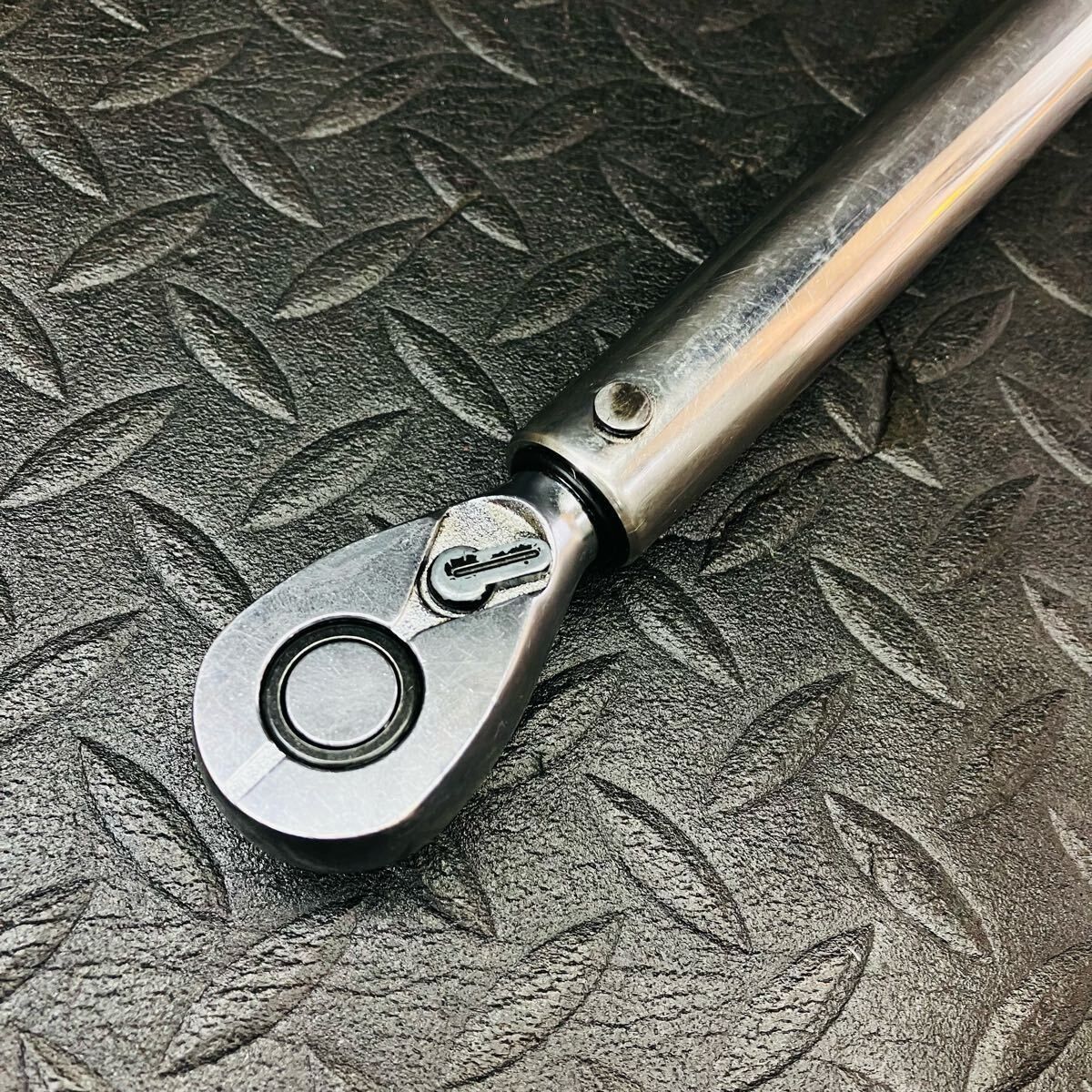 ◆KTC 京都機械工具 プレセット型トルクレンチ 差込9.5 sq