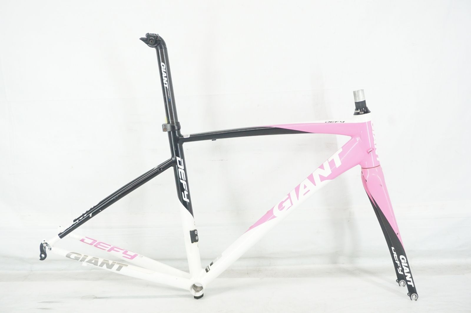 ジャイアント GIANT DVD30枚セット GIANT 「ジャイアント」 DEFY 3 2010年モデル フレームセット