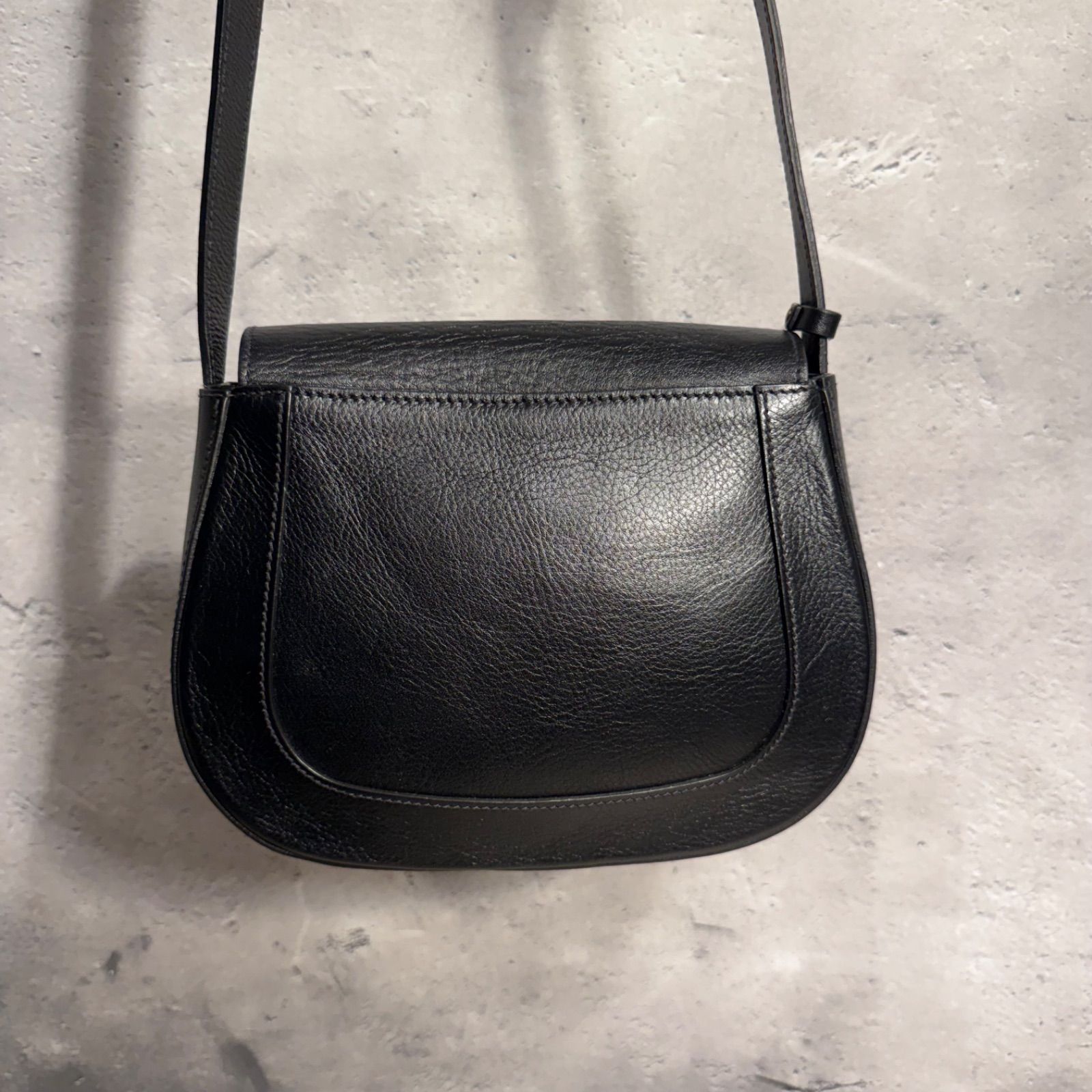 ✨IL BISONTE イルビゾンテ MEZZOMONTE メッツォモンテ ショルダー 