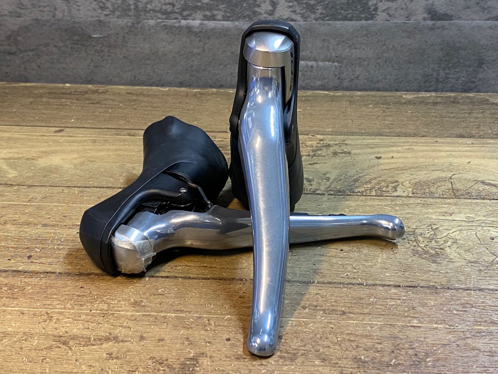 JR598 シマノ SHIMANO 105 ST-5800 11S シルバー STIレバー 左右セット