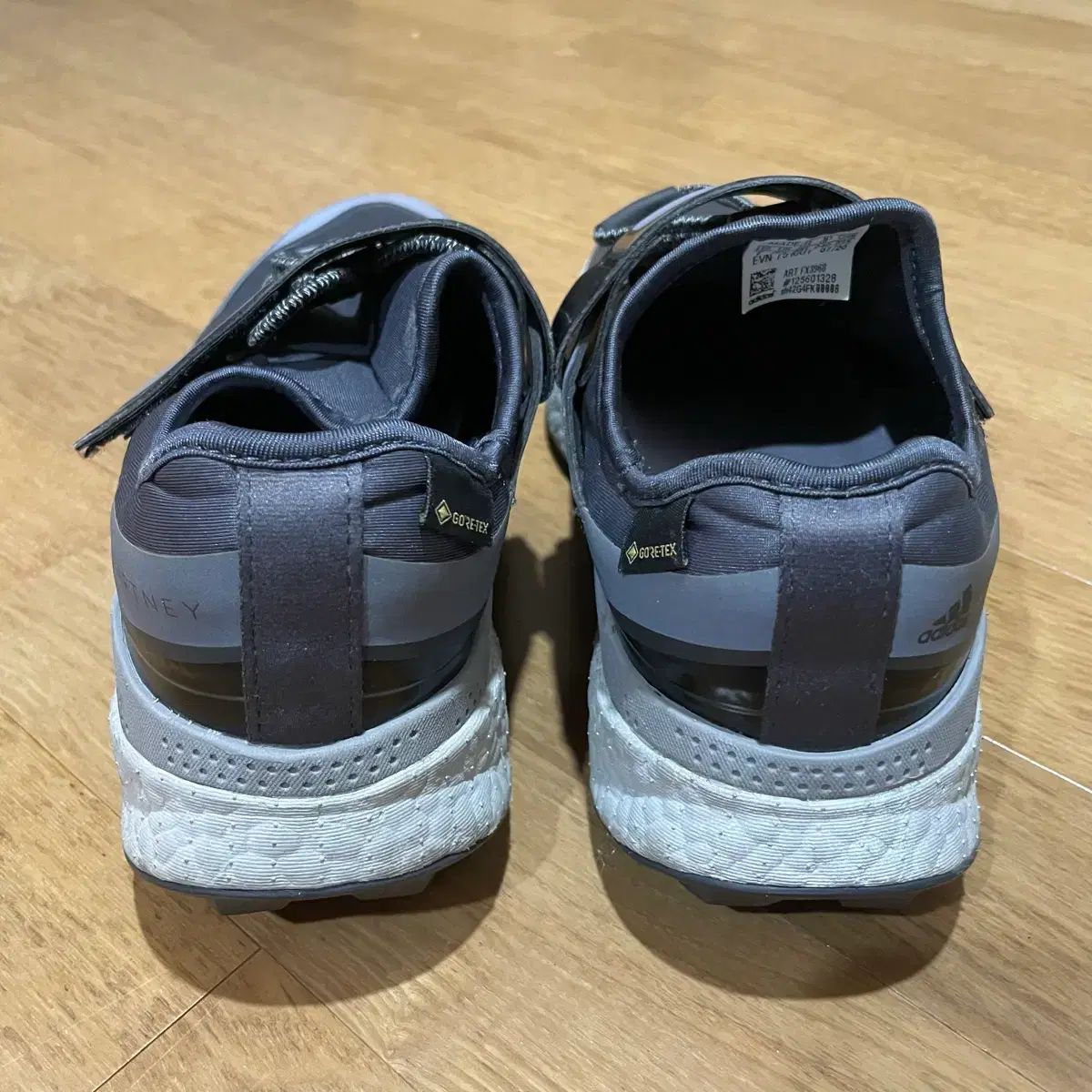  アディダス ステラ マッカートニー ゴアテックス スニーカー 235-240 登山靴 トレッキングシューズ アウトドアシューズ