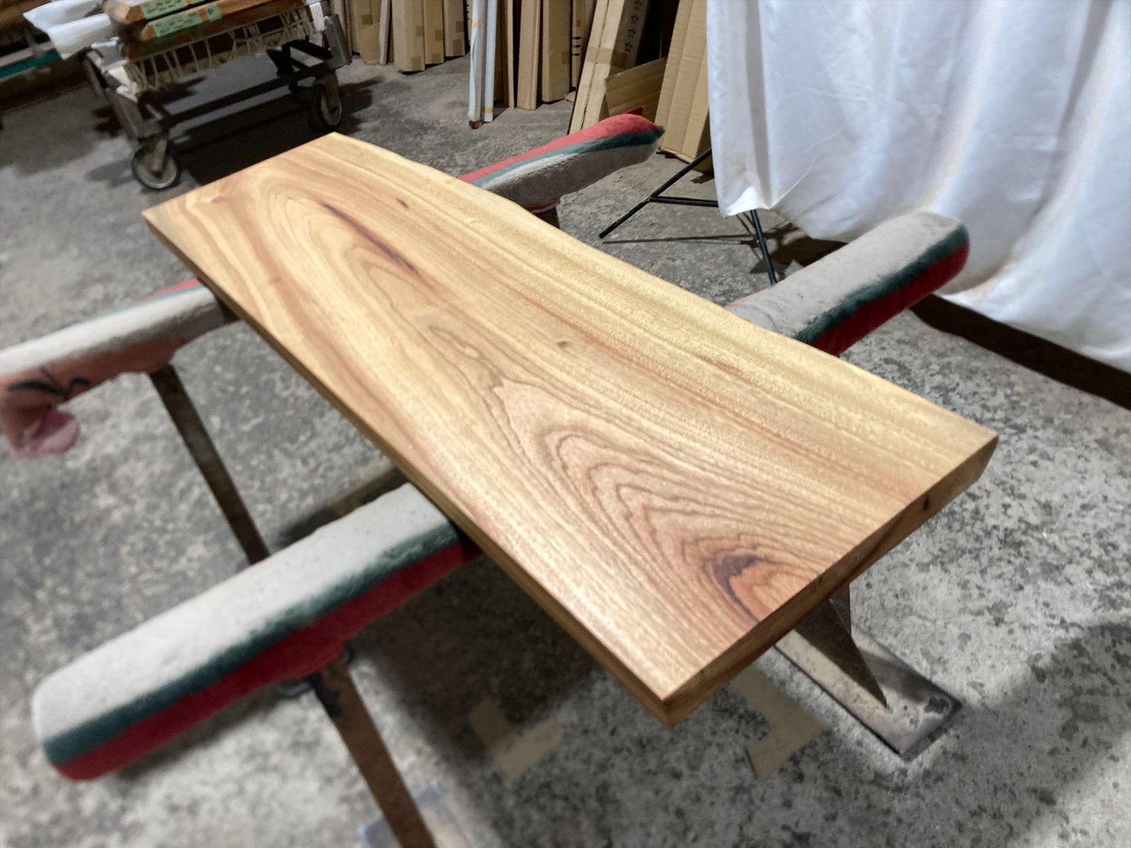 無垢材テーブル クス9353 楠 一枚板無垢材 1450x370-390-370x40mm ダイニングテーブル