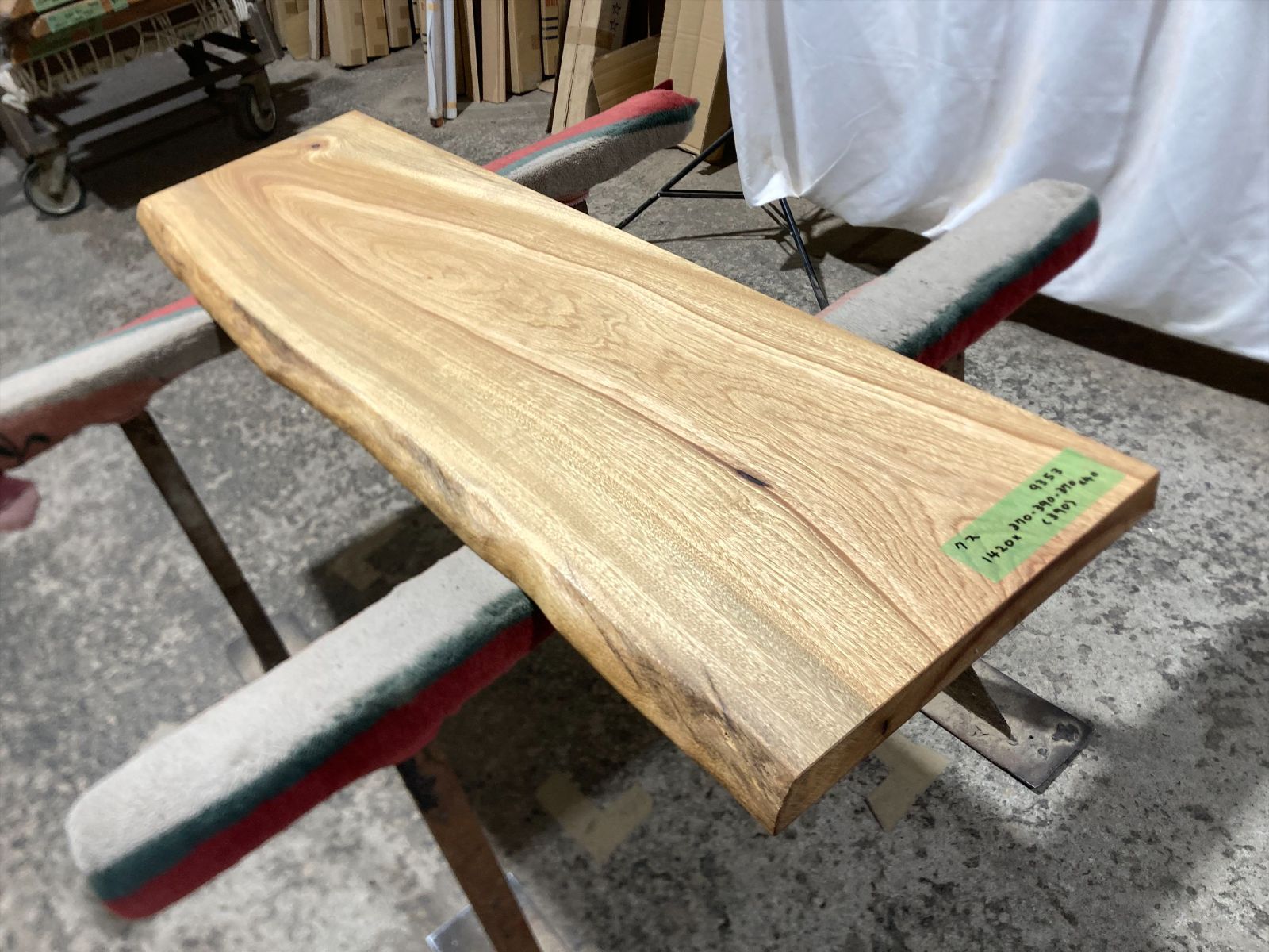 クス9353 楠 一枚板無垢材 1450x370-390-370x40mm ダイニングテーブル