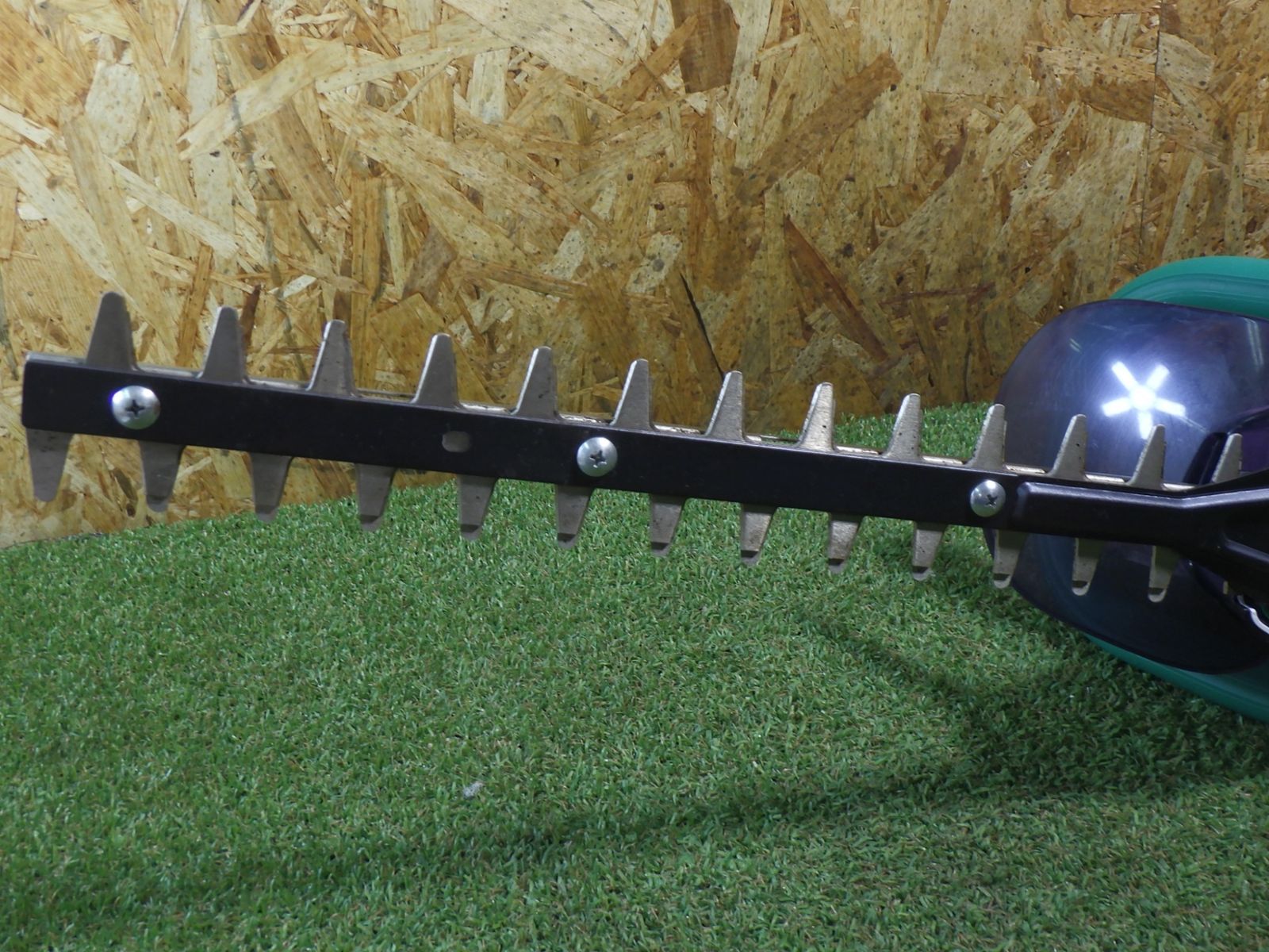  マキタ makita 生垣バリカン 刈込幅350 mm MUH 3502 比較的きれい お庭の手入れに 品 トリマー ヘッジトリマー 切断工具 切断機