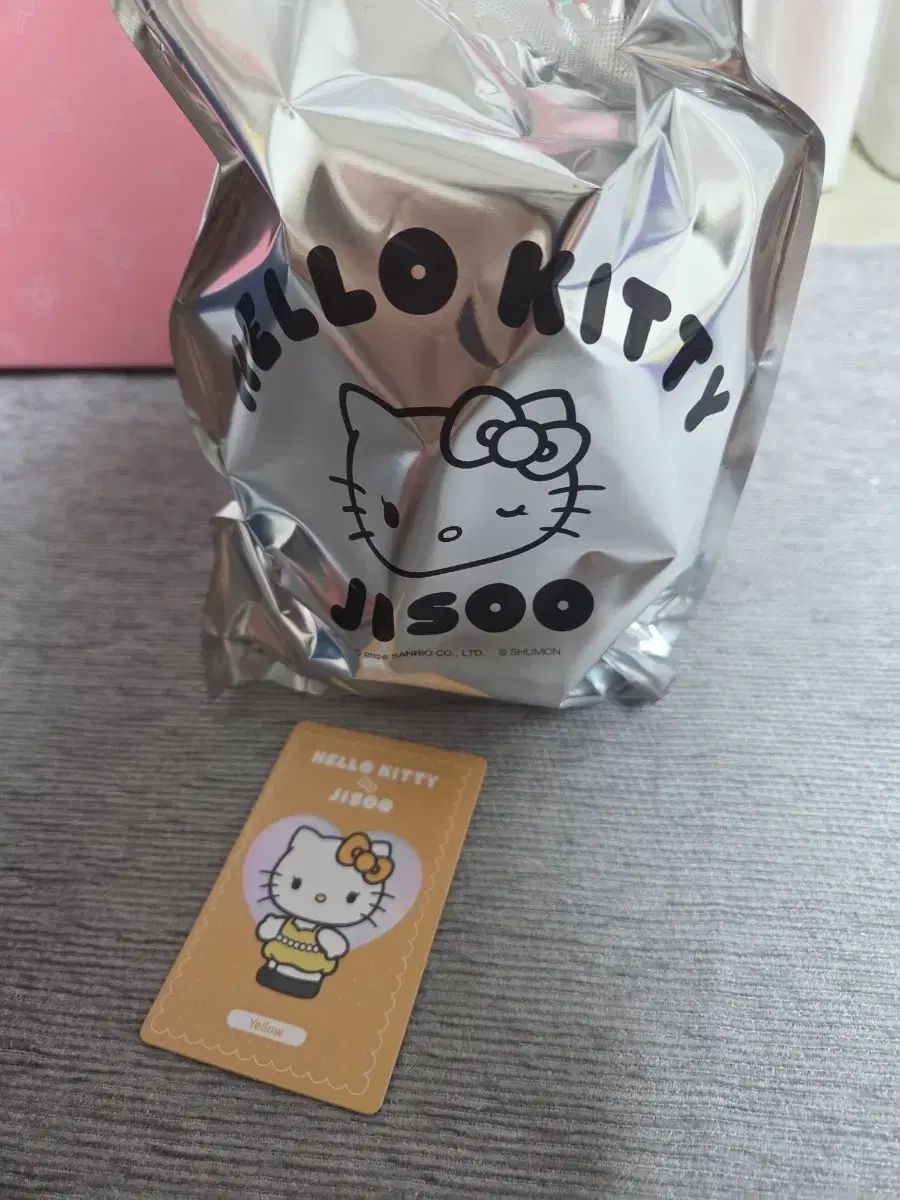 ハローキティ x ジス PLUSH キーホルダー イェロー 新品 - メルカリ