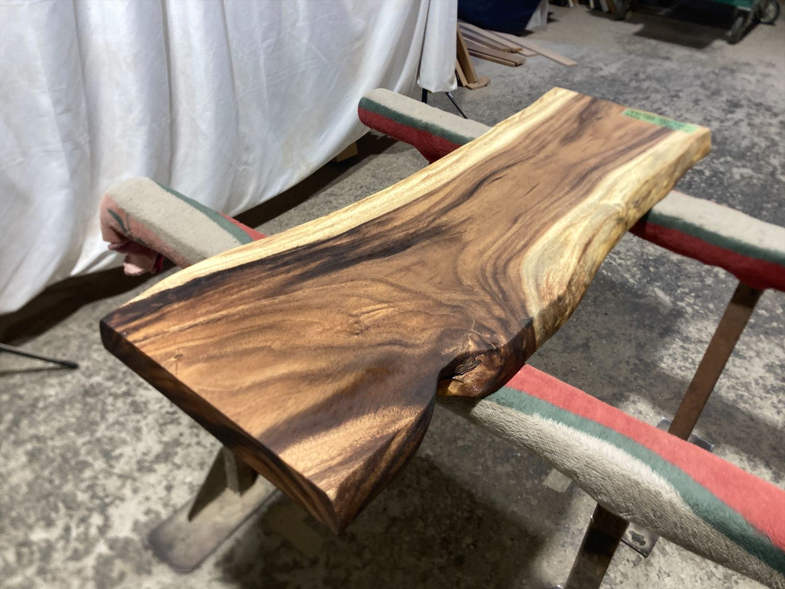 モンキーポッド　一枚板　センター　ダイニングテーブル　 ウレタン塗装　たのメル便 モンキーポッド9354 一枚板無垢 乾燥材 1800x390-460-390x50mm