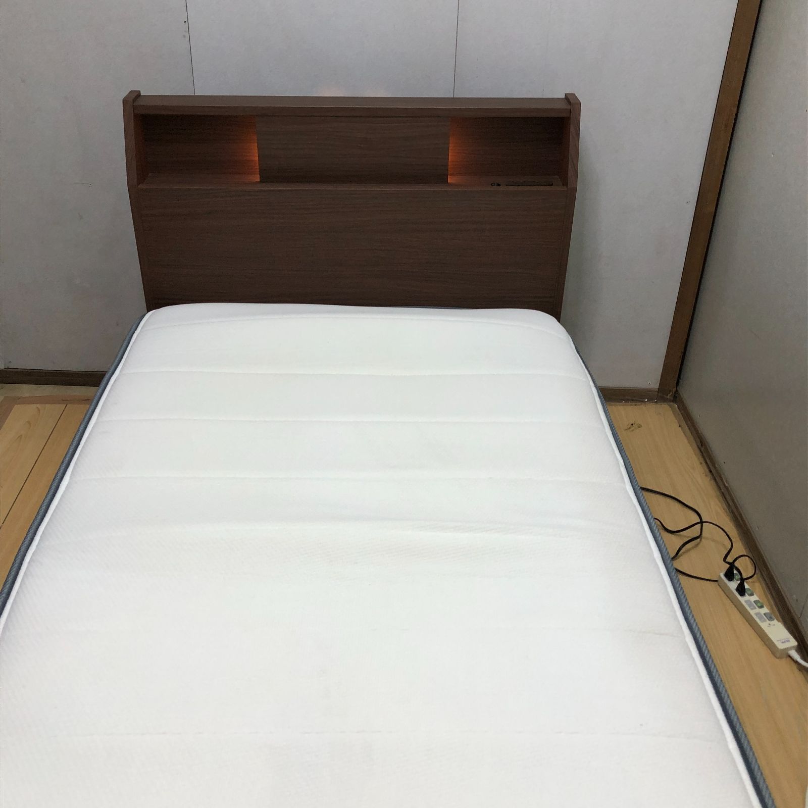 ニトリ Nスリープ　収納&コンセント シングルベッドセット 88132-1- ニトリ Nスリープ 収納&コンセント シングルベッドセット 88132-1