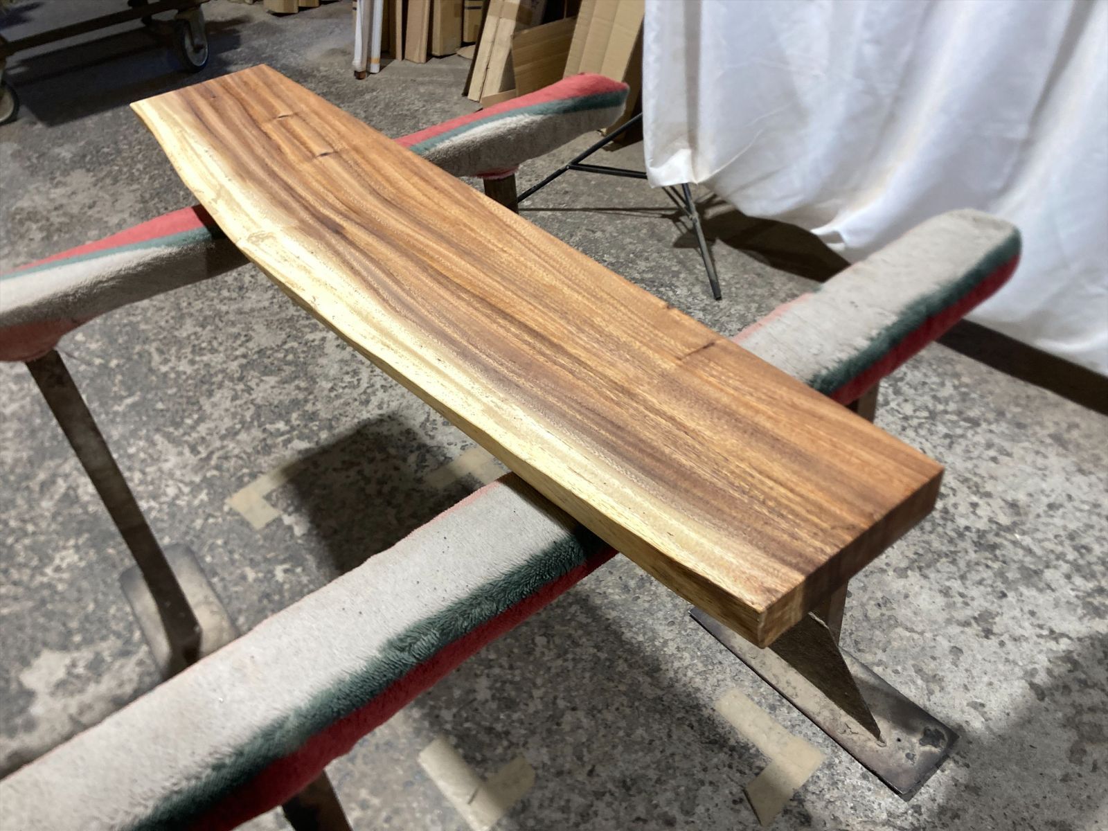 モンキーポッド9349 一枚板無垢 乾燥材 1280x190-250-220x50mm