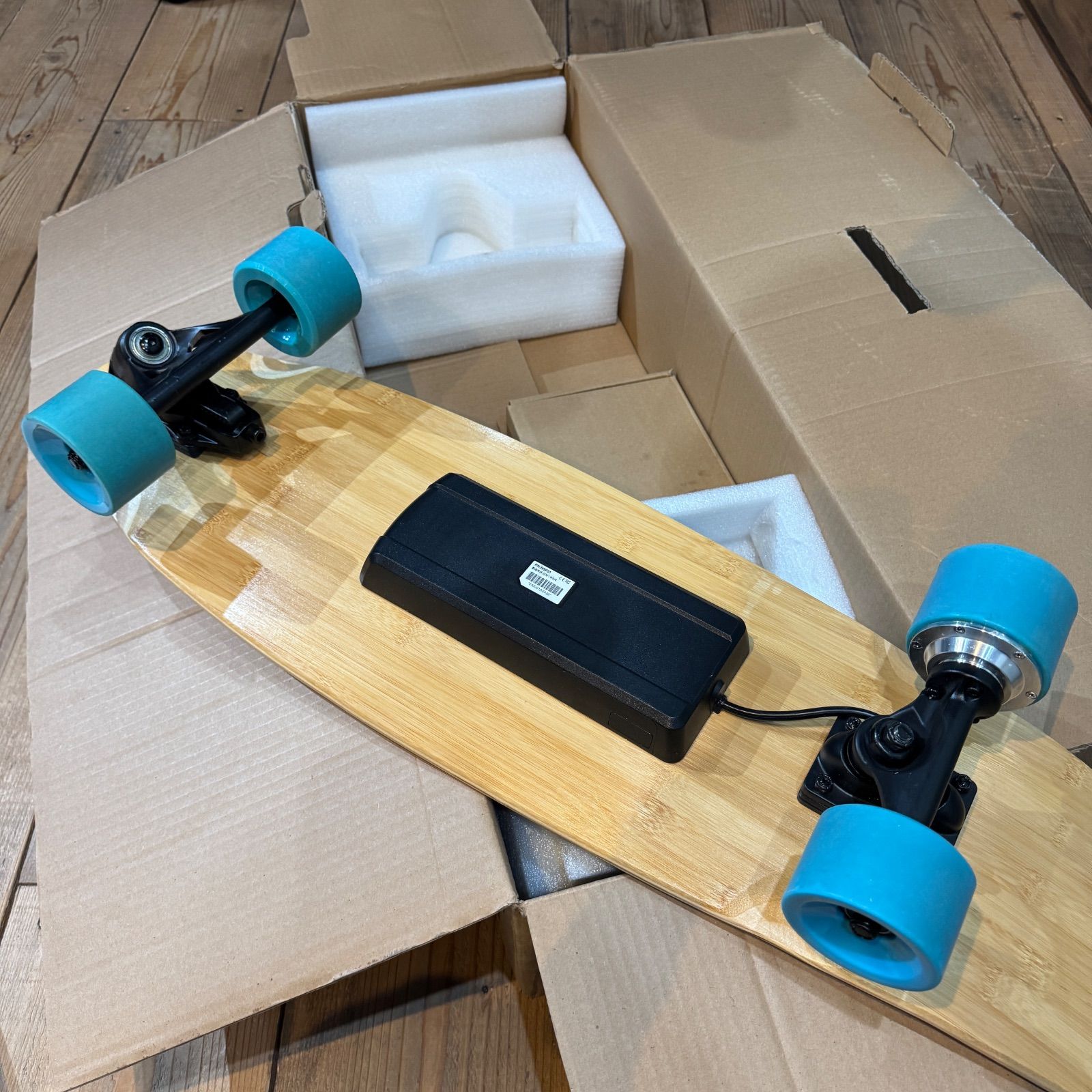 新品 Bmove Surf ビームーブサーフ 電動スケートボード BSF01 充電式