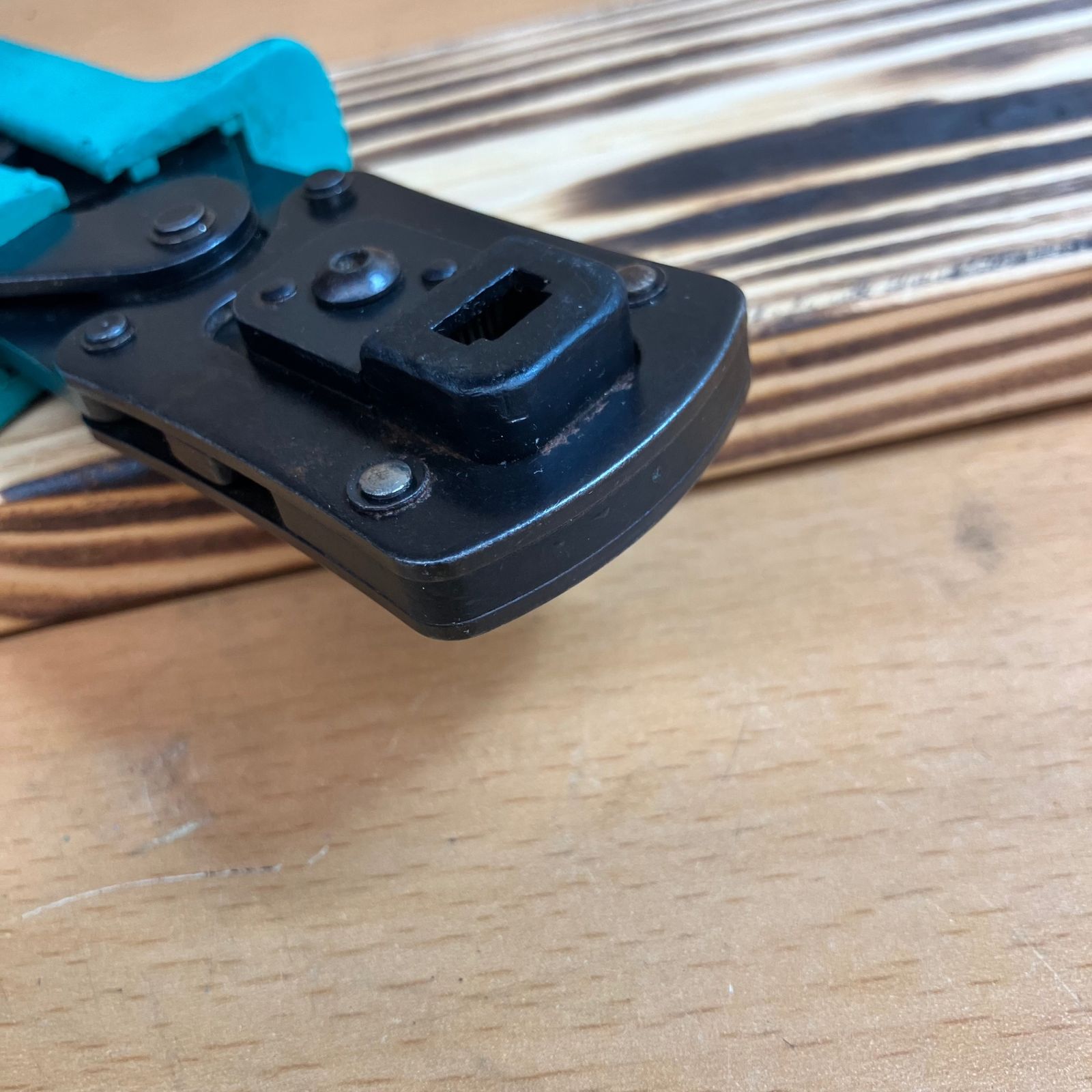 パンドゥイット モジュラープラグ圧着工具