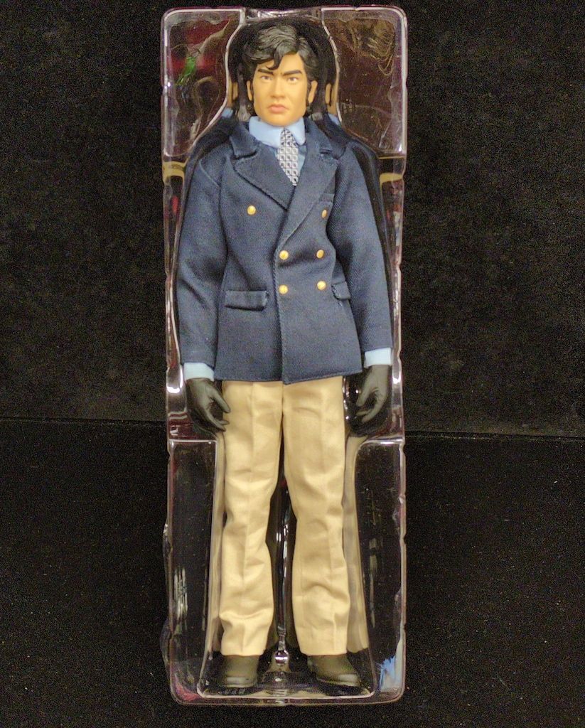 メディコム・トイ RAH 仮面ライダー 本郷猛(紺ブレザーVer) RAH476