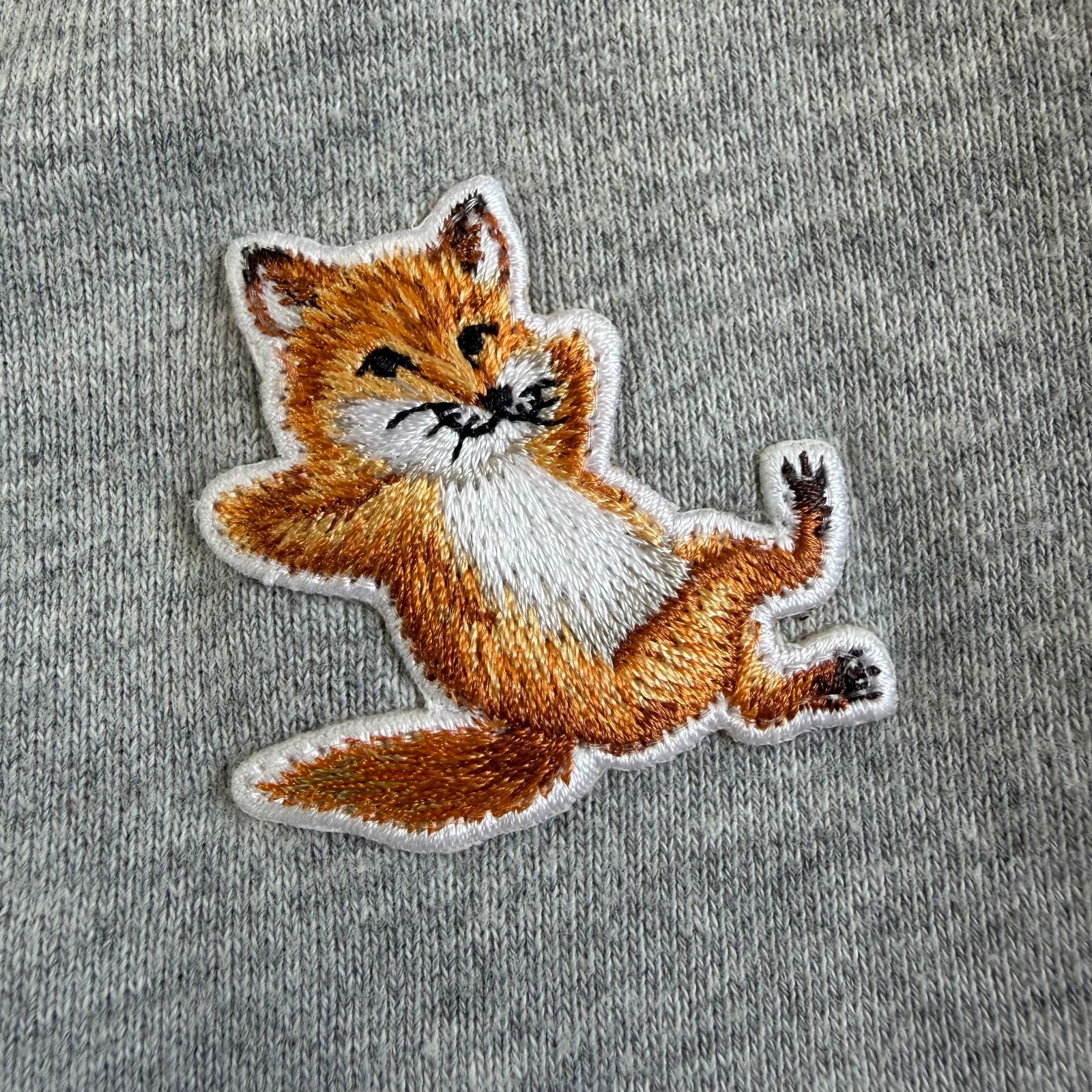 Maison Kitsune / メゾンキツネ CHILLAX FOX PATCH ZIPPED HOODIE 