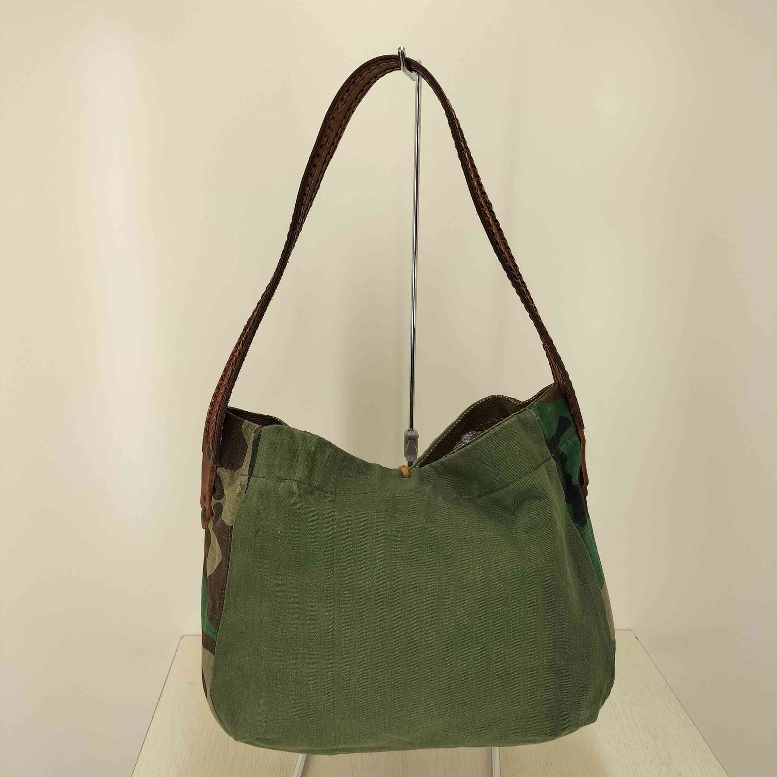 yavo lab ”kennedy tote bag” | CIRCOLEKTRA.NL