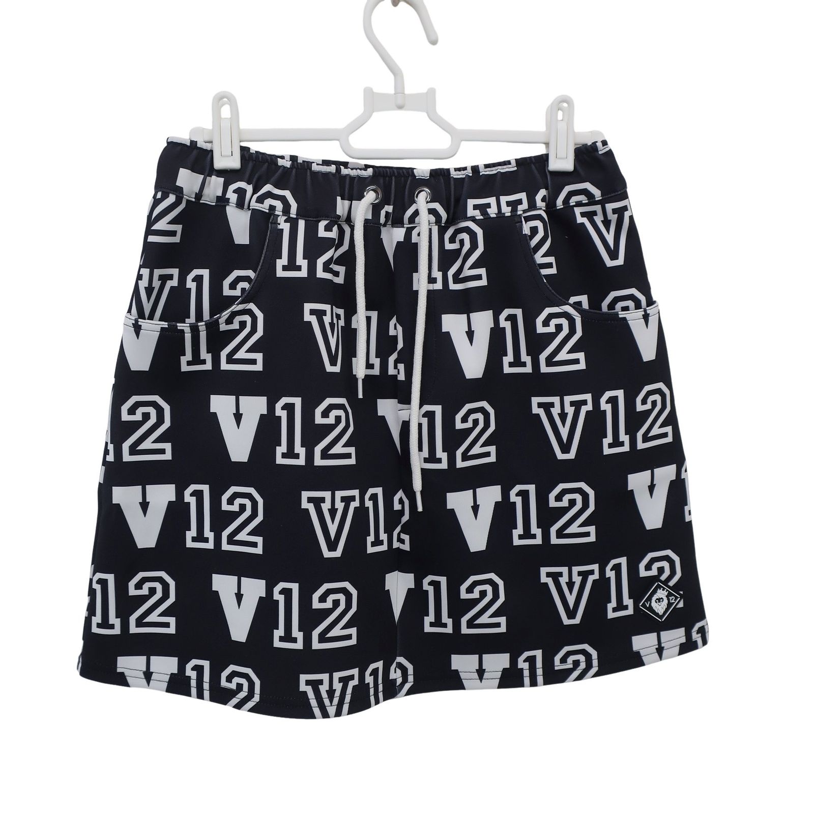 V12(ヴィトゥエルブ) スカート 黒白ロゴ柄 レディース 1 V122110-SK03