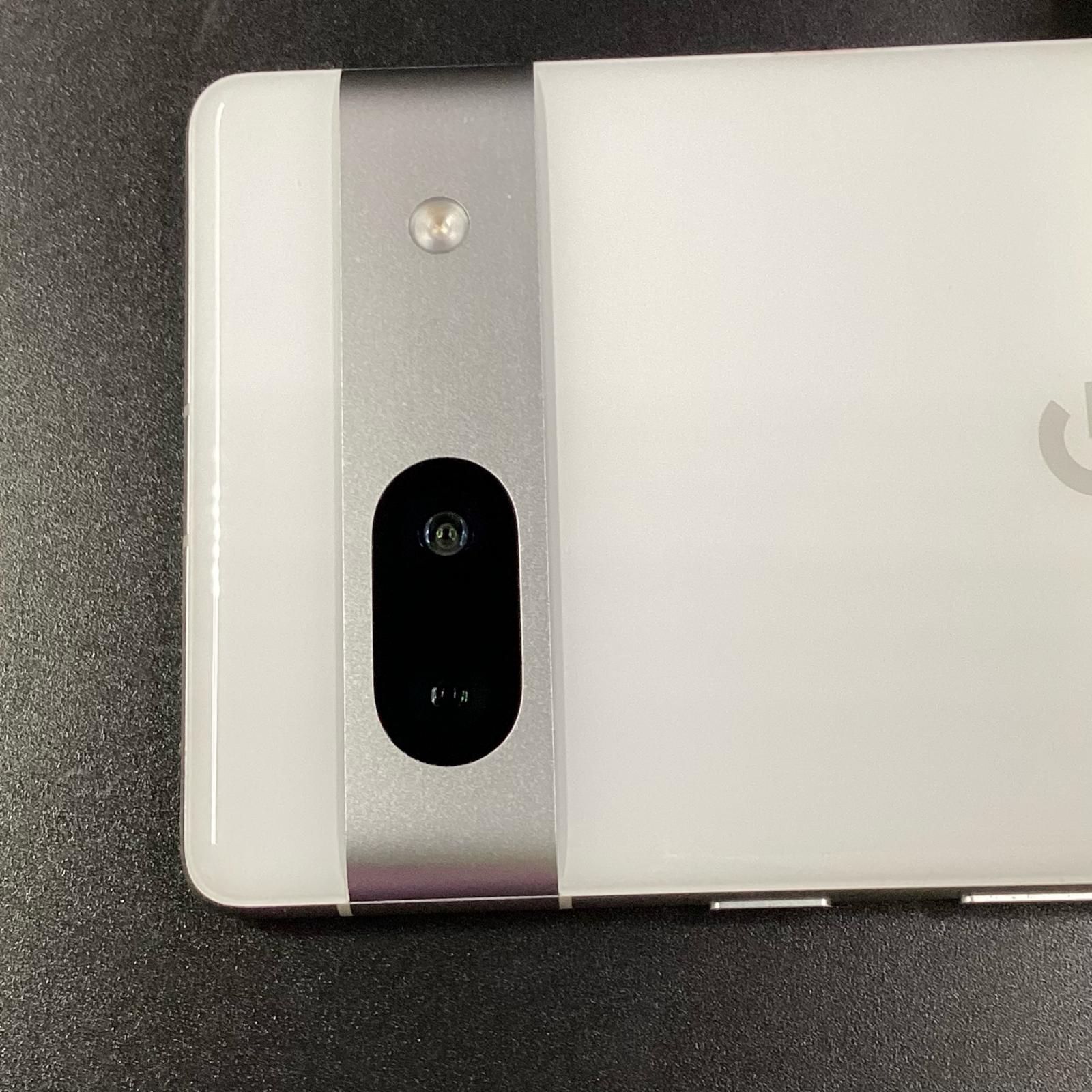Google Pixel 7a 128GB スノー docomo SIMフリー G82U8 白ロム 動作