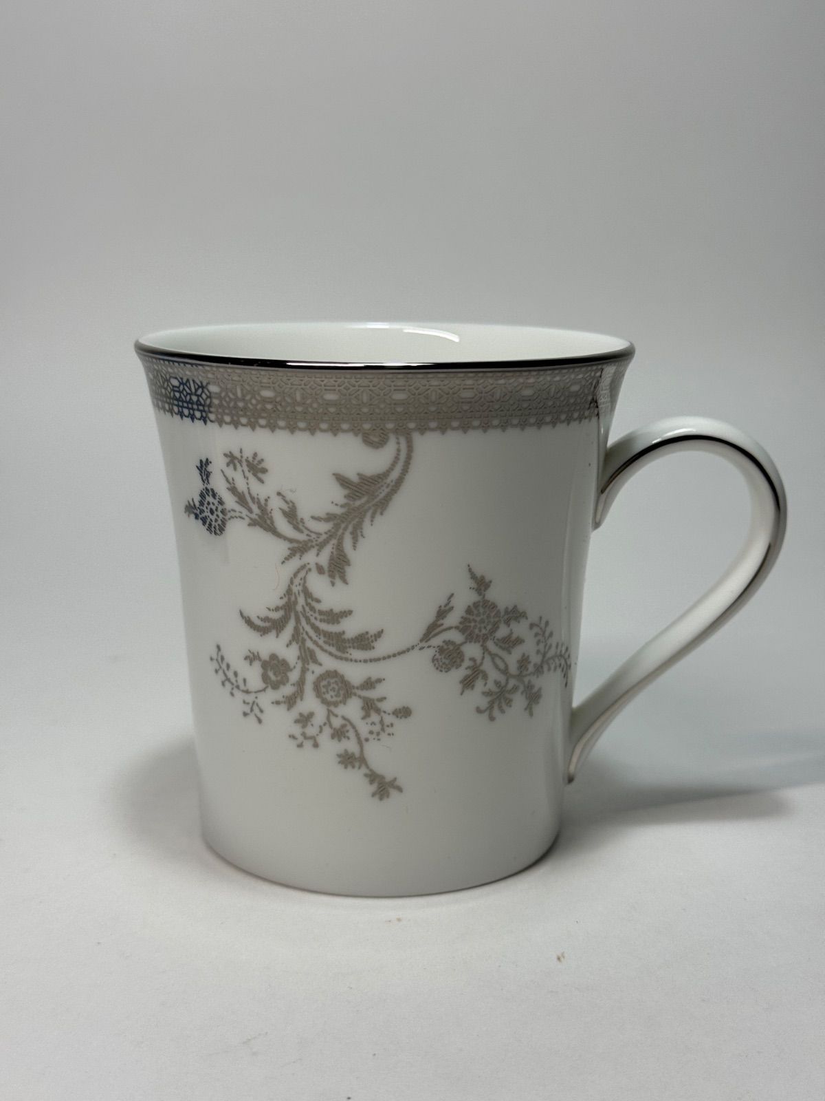 ウェッジウッド✖️ヴェラ・ウォン コラボ商品！「ヴェラ レース