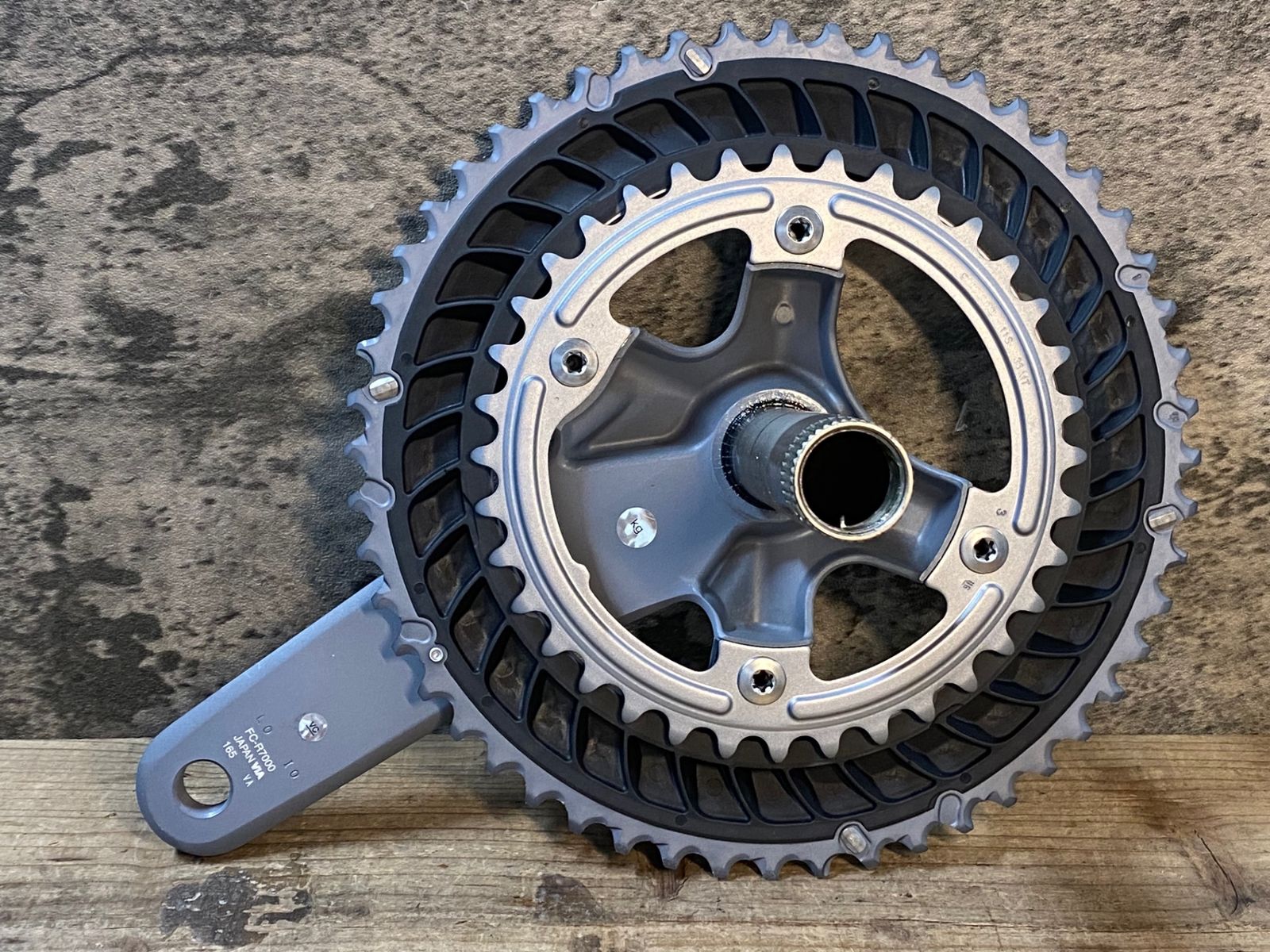 JR643 シマノ SHIMANO 105 FC-R7000 クランクセット 52/36T 165mm