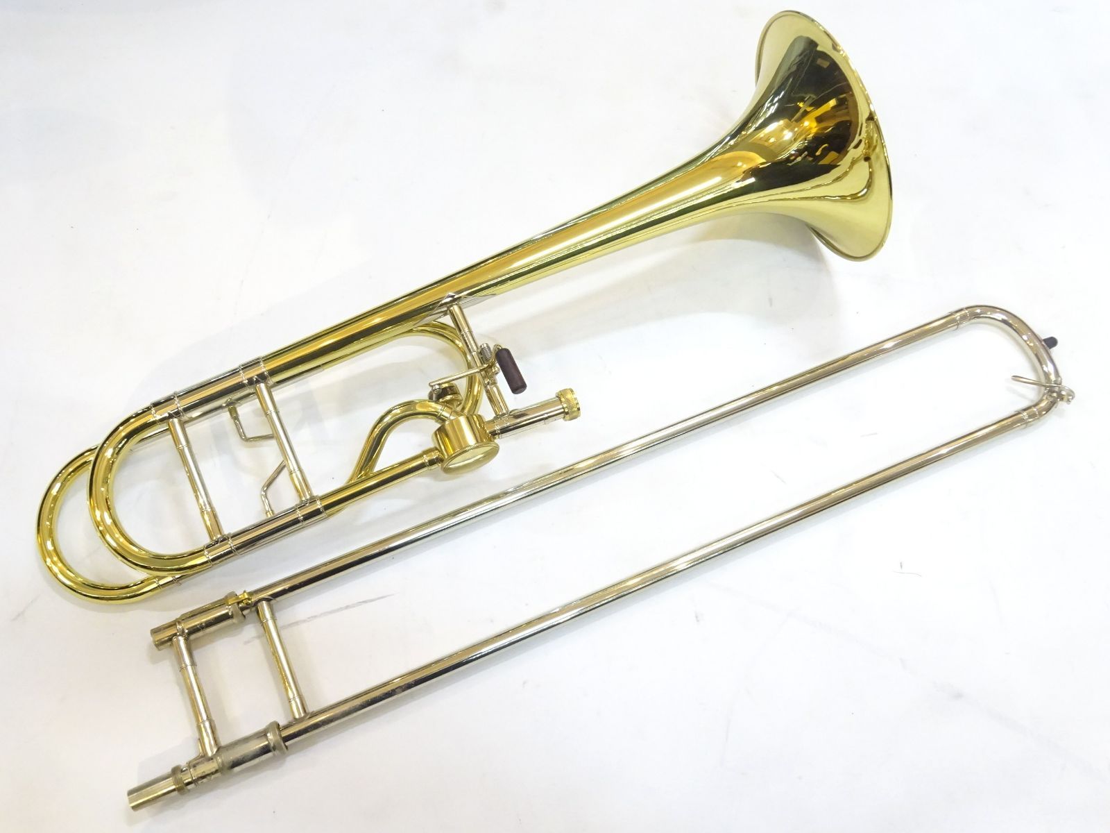 Bach 42A テナーバストロンボーン ハグマンモデル Bach バック テナーバストロンボーン 42A ハグマンバルブ ニッケル