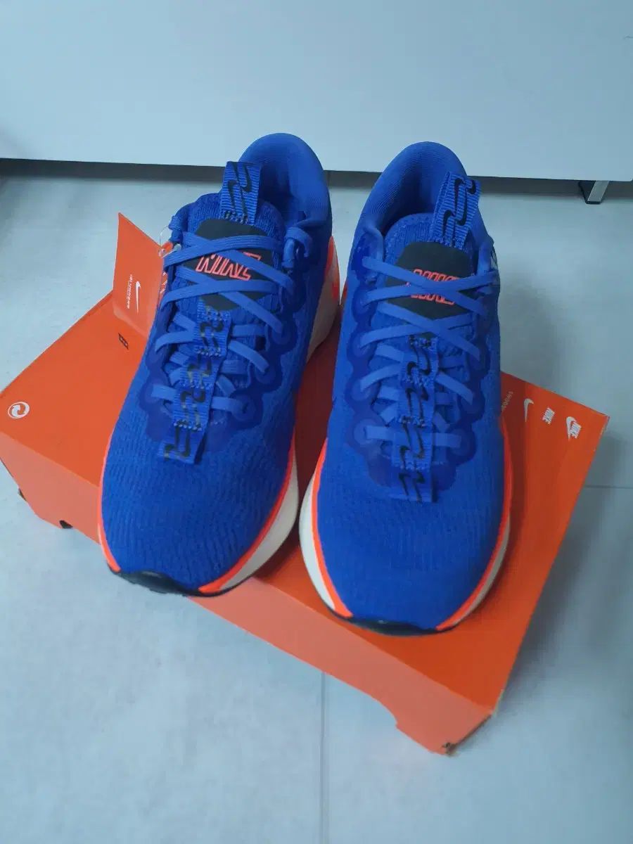 NIKE モチバ メンズ スニーカー _